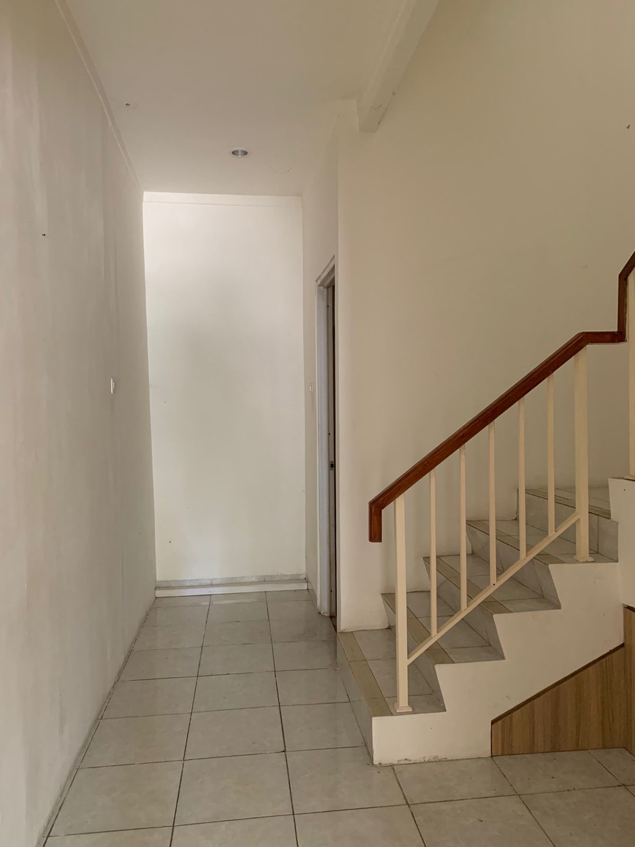 Ruko bagus, cocok untuk usaha maupun office&#x2026;. lokasi  strategis di Bintaro.