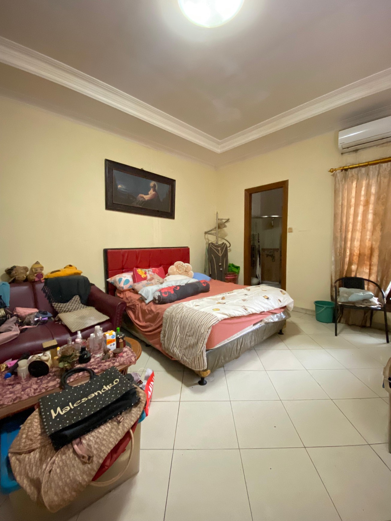 Rumah Modern Harga Termurah Luas 236m2 di Cinere Dekat Tol Limo