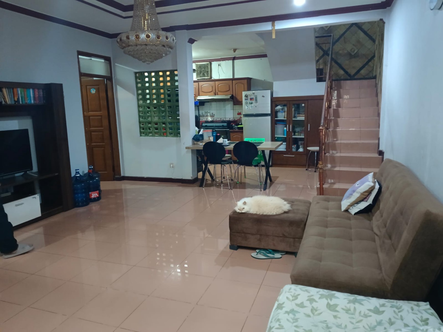 Rumah Hitung Tanah Area Cipete