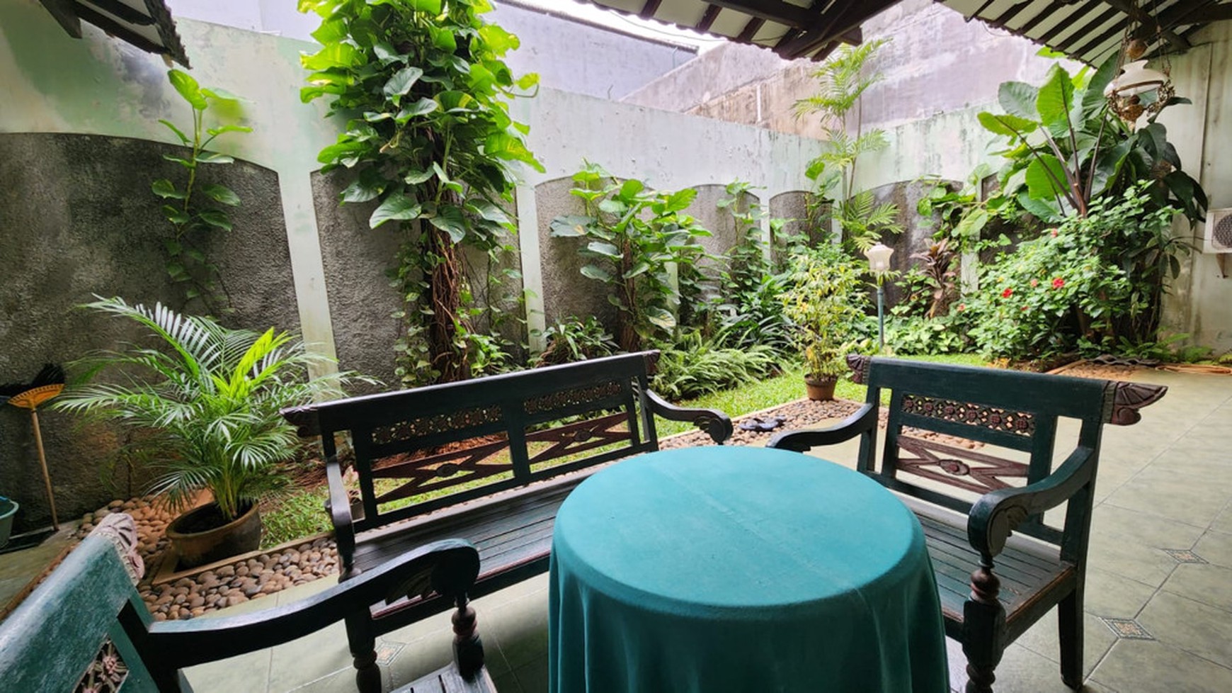 Rumah Hitung Tanah Area Cipete