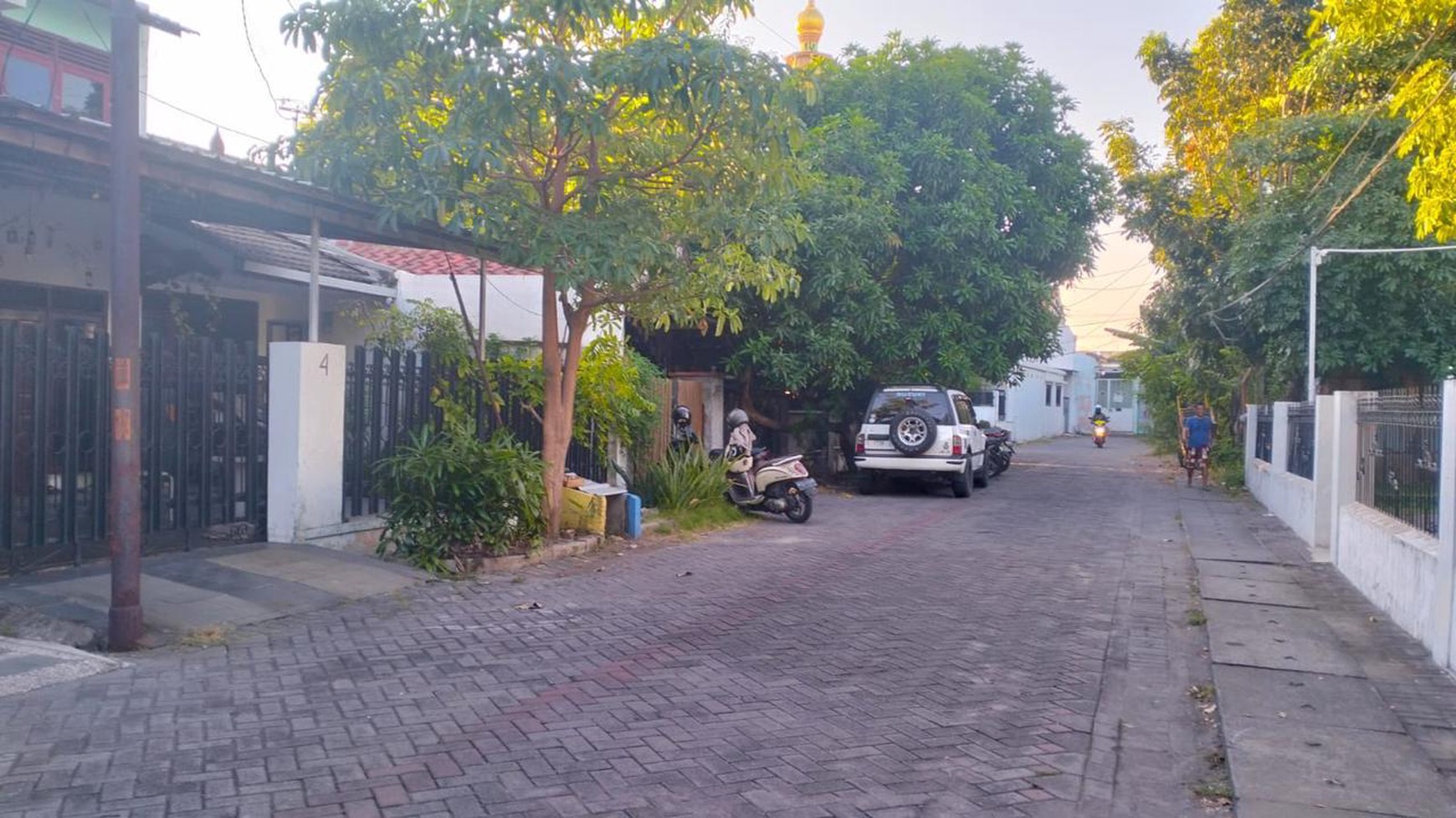 Rumah Hitung Tanah Area Cipete