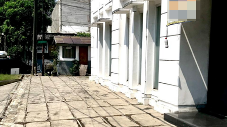 Disewakan Ruang Usaha, Lokasi Strategis dan Kawasan Ramai Depan Jalan besar Jl BIntaro Utama