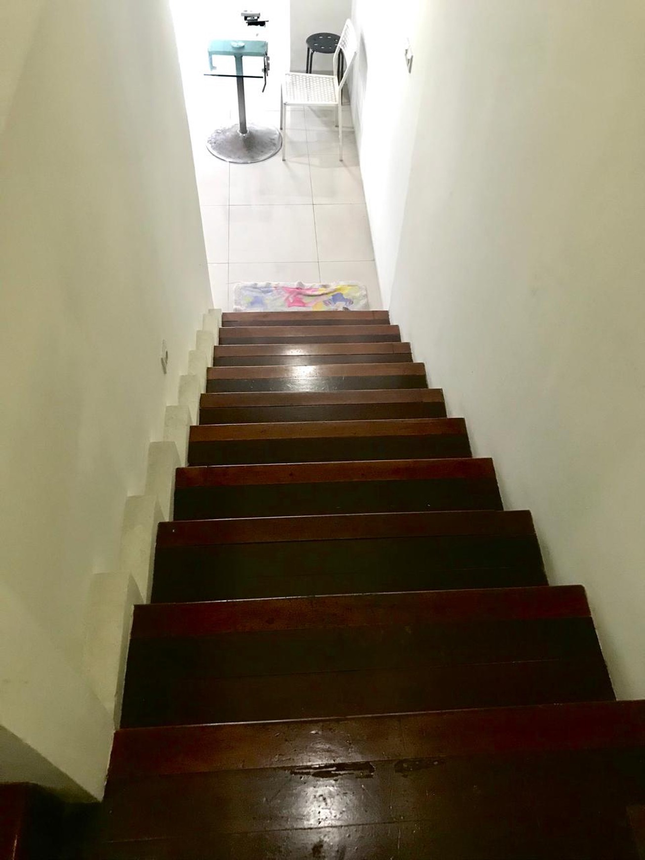 Disewakan Ruang Usaha, Lokasi Strategis dan Kawasan Ramai Depan Jalan besar Jl BIntaro Utama