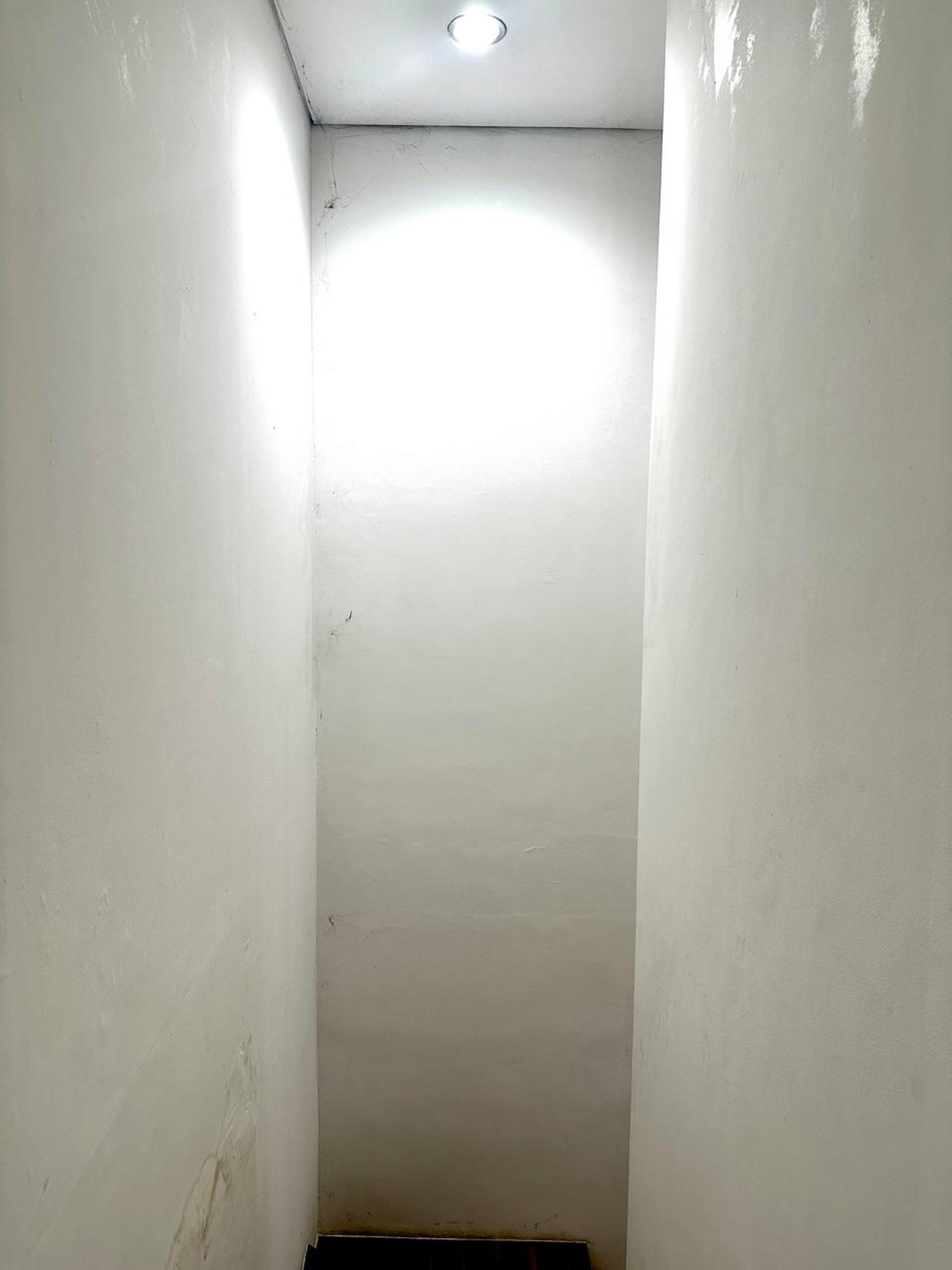 Ruko 2 lantai Pinggir Jalan Besar Bintaro Sektor 1 Siap Pakai Cocok untuk usaha retail atau kantor