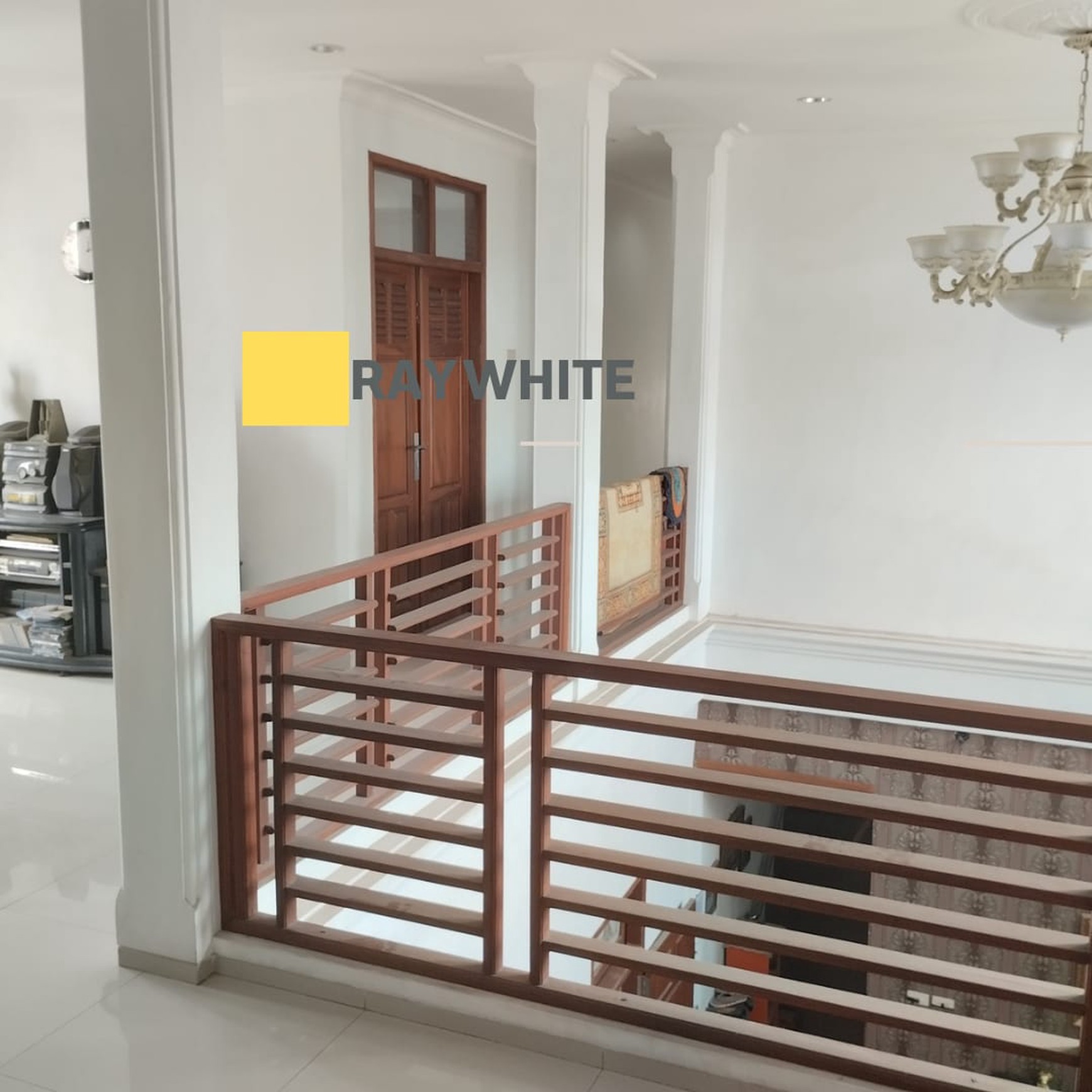 Dijual rumah 2 lantai way halim permai bandar lampung