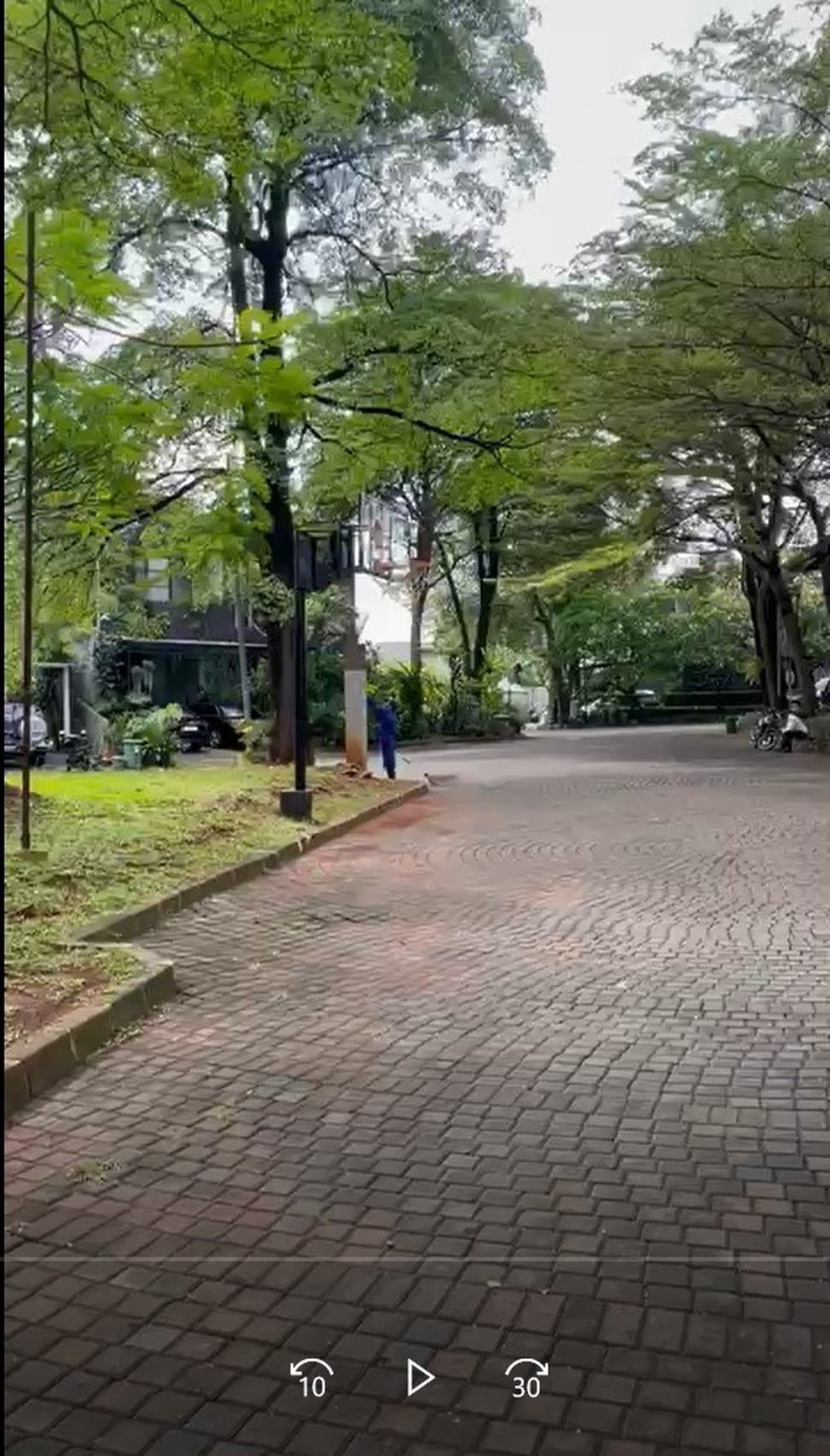 Rumah Estetik 2 Lantai di Cluster Premium Jakarta Selatan Ozone Residence.