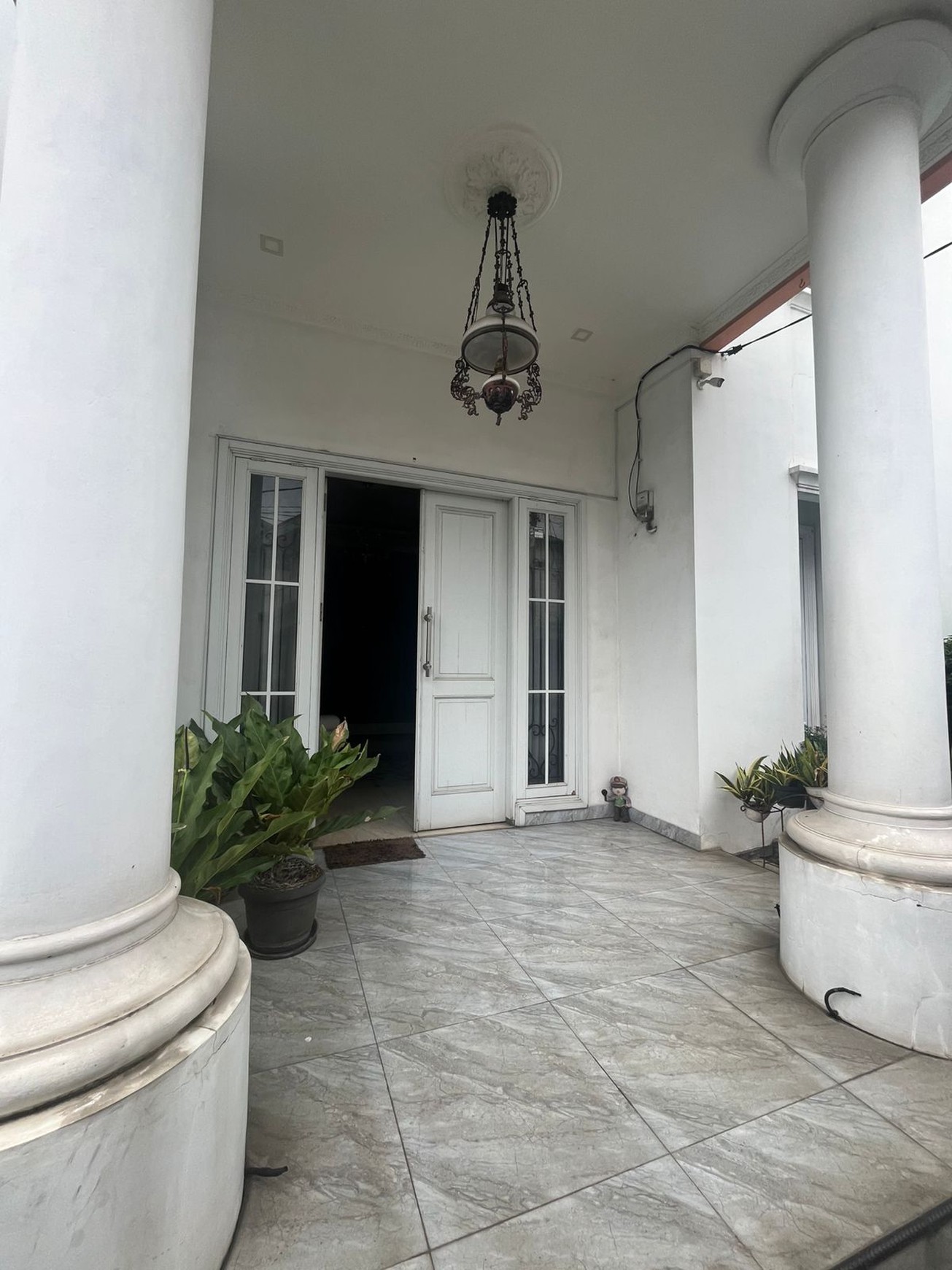 Rumah besar di Pamulang 2 - TURUN HARGA!!!