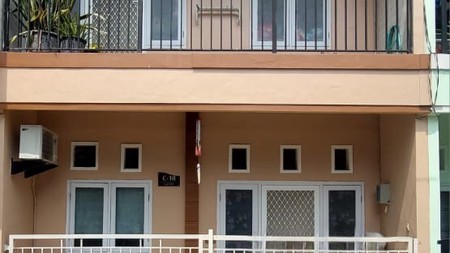 Dijual Rumah 2 Lantai di Lebak Jaya Surabaya Timur - SHM, 3 KT, Harga 750 Juta