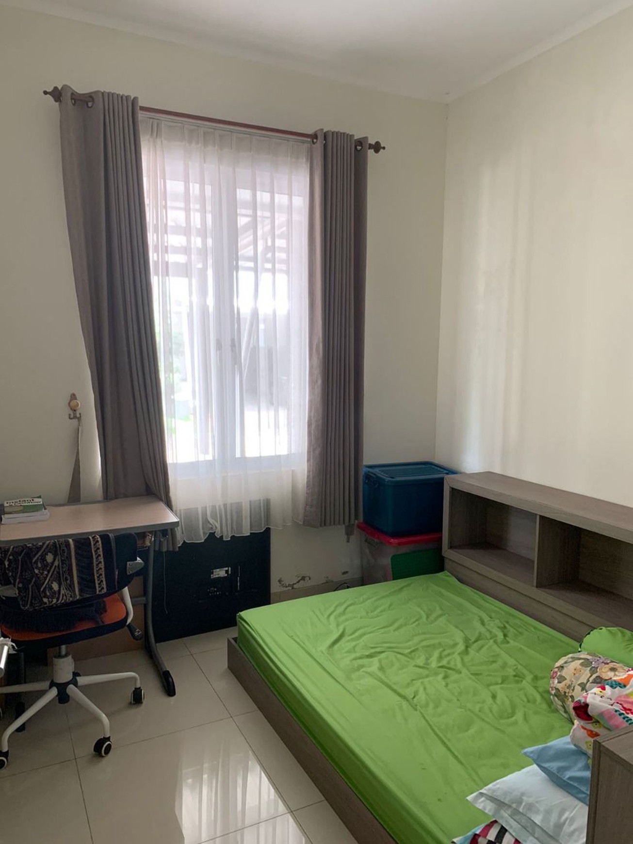 Rumah 2 Lantai Siap Huni Dengan Desain Modern Di Bintaro