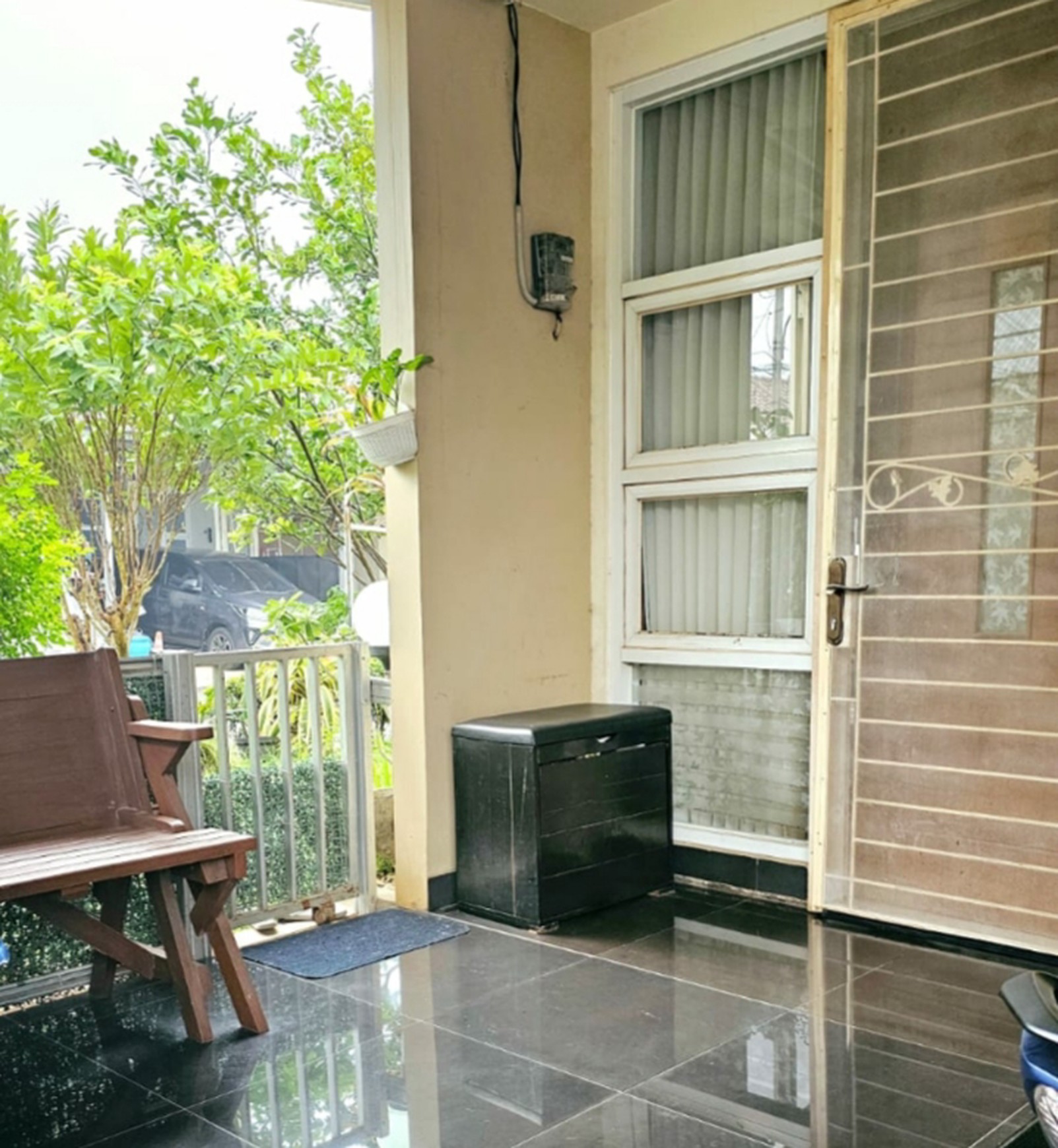 Rumah nyaman dalam cluster di Ciputat dekat Tip Top Ciputat