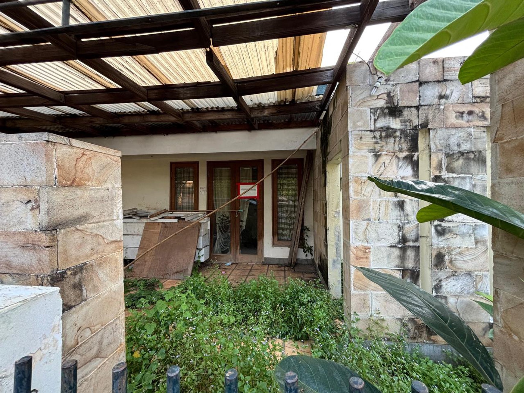 Dijual Murah Bangunan di Bambu Ampel Pasar Minggu