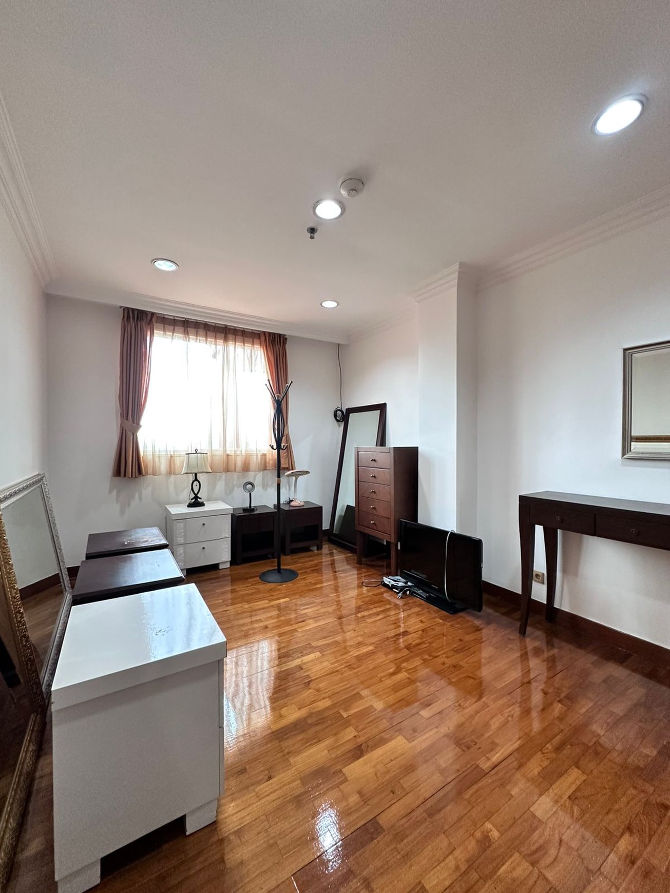Apartemen Semi Furnished di Pondok Indah Jakarta Selatan Siap Huni @Apartemen Green View