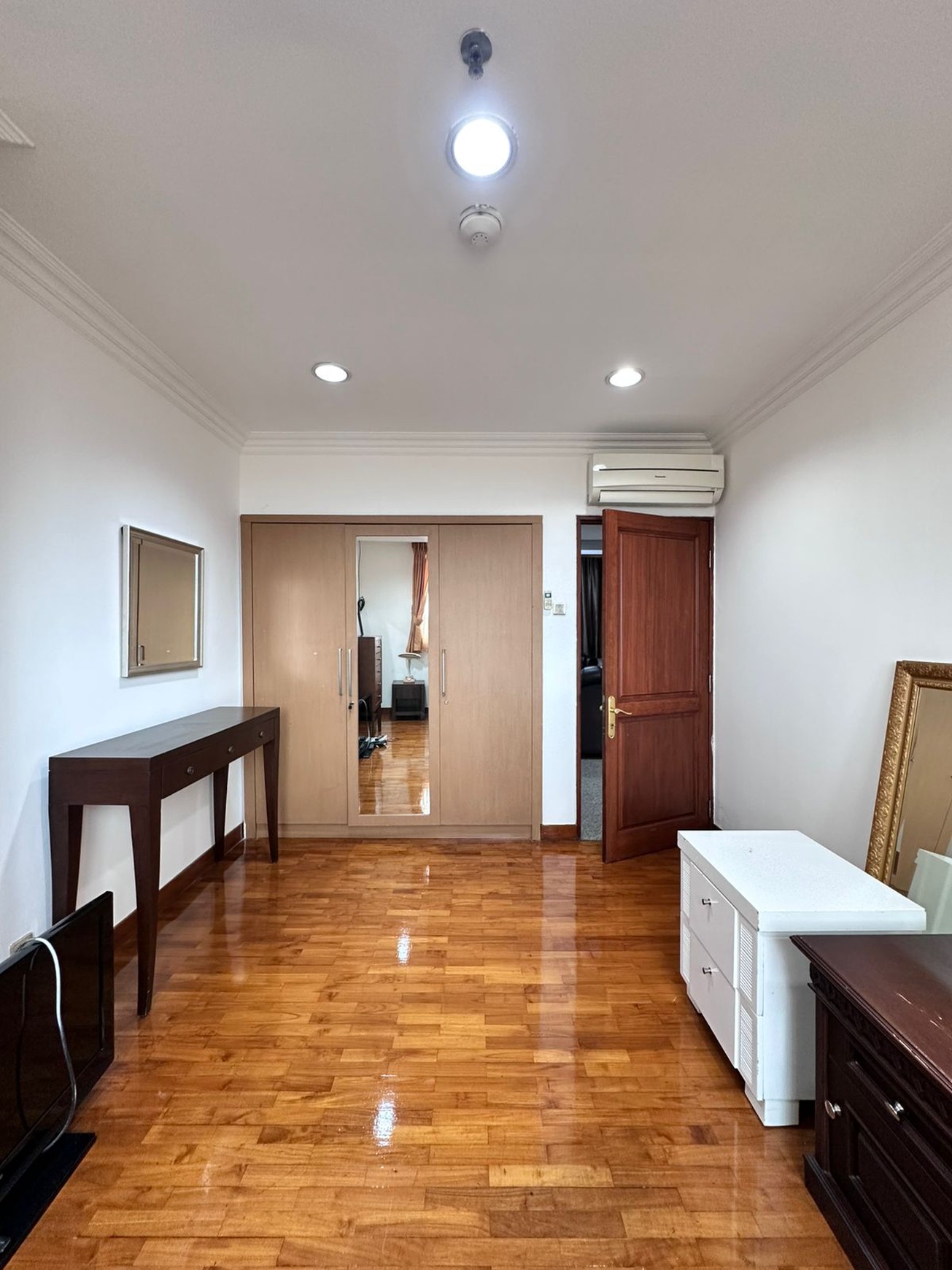 Apartemen Semi Furnished di Pondok Indah Jakarta Selatan Siap Huni @Apartemen Green View