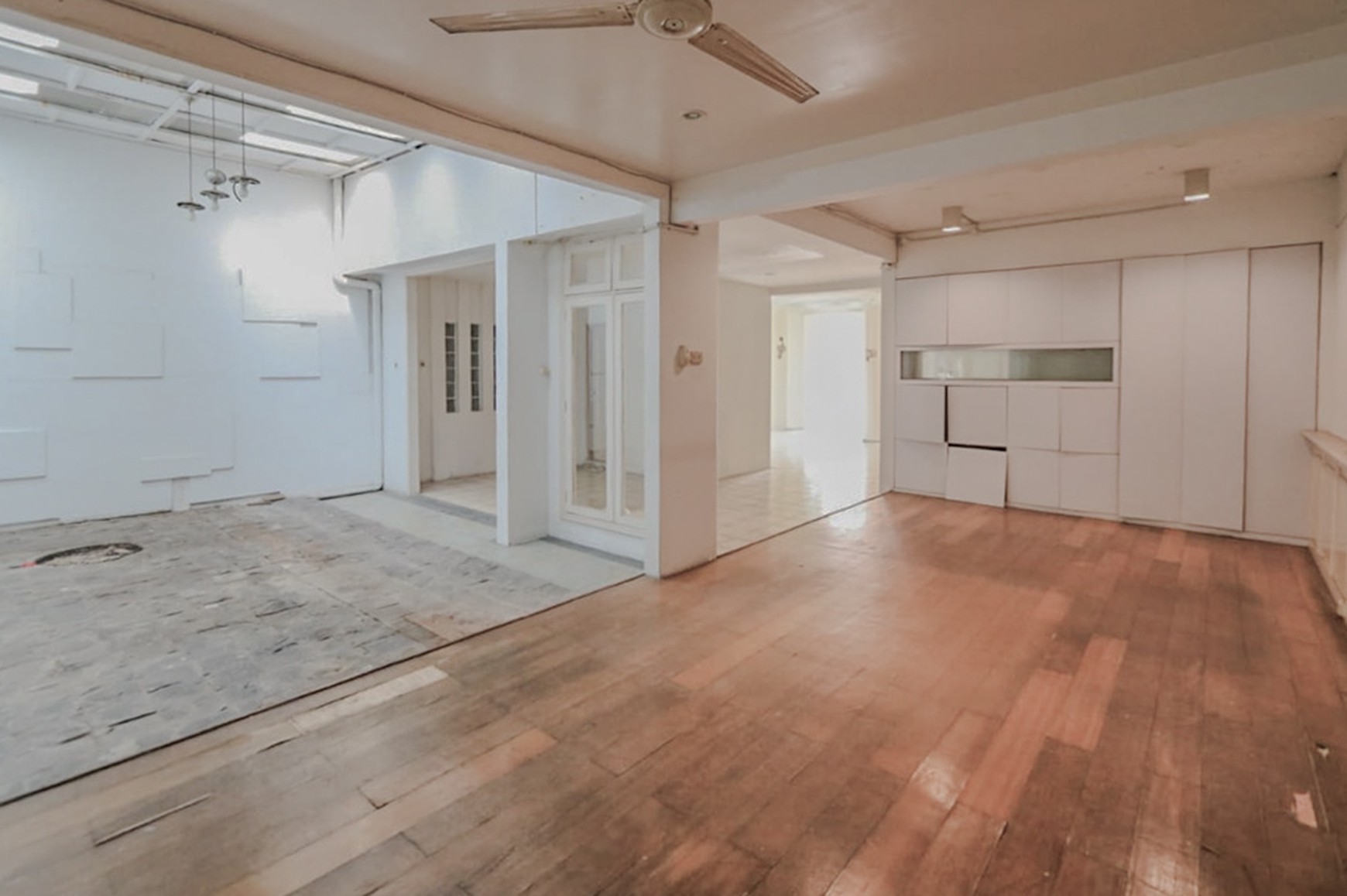 RUMAH LUAS, CLUSTER NYAMAN SUMMARECON KELAPA GADING, DEKAT SUNTER, RAWAMANGUN