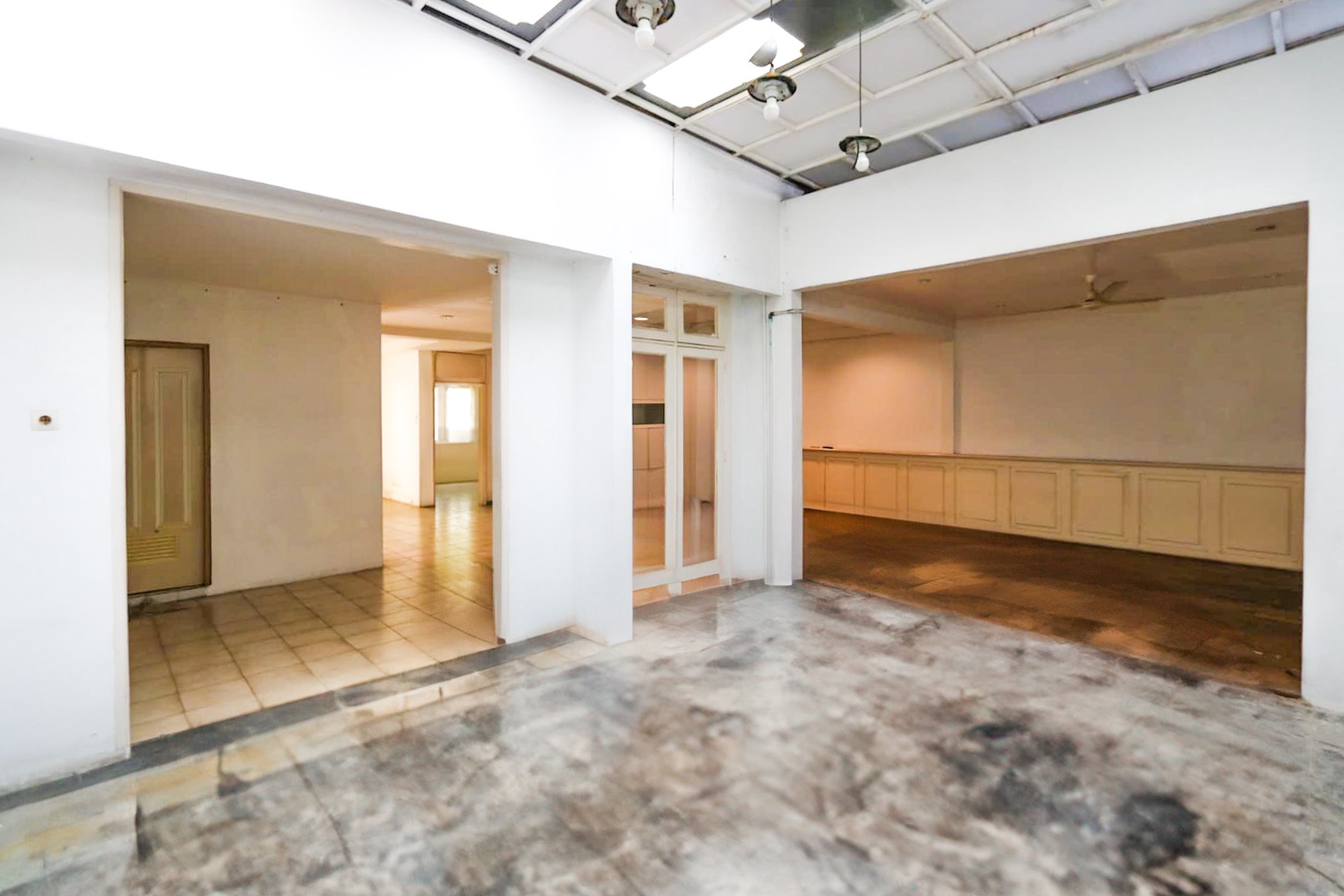 RUMAH LUAS, CLUSTER NYAMAN SUMMARECON KELAPA GADING, DEKAT SUNTER, RAWAMANGUN