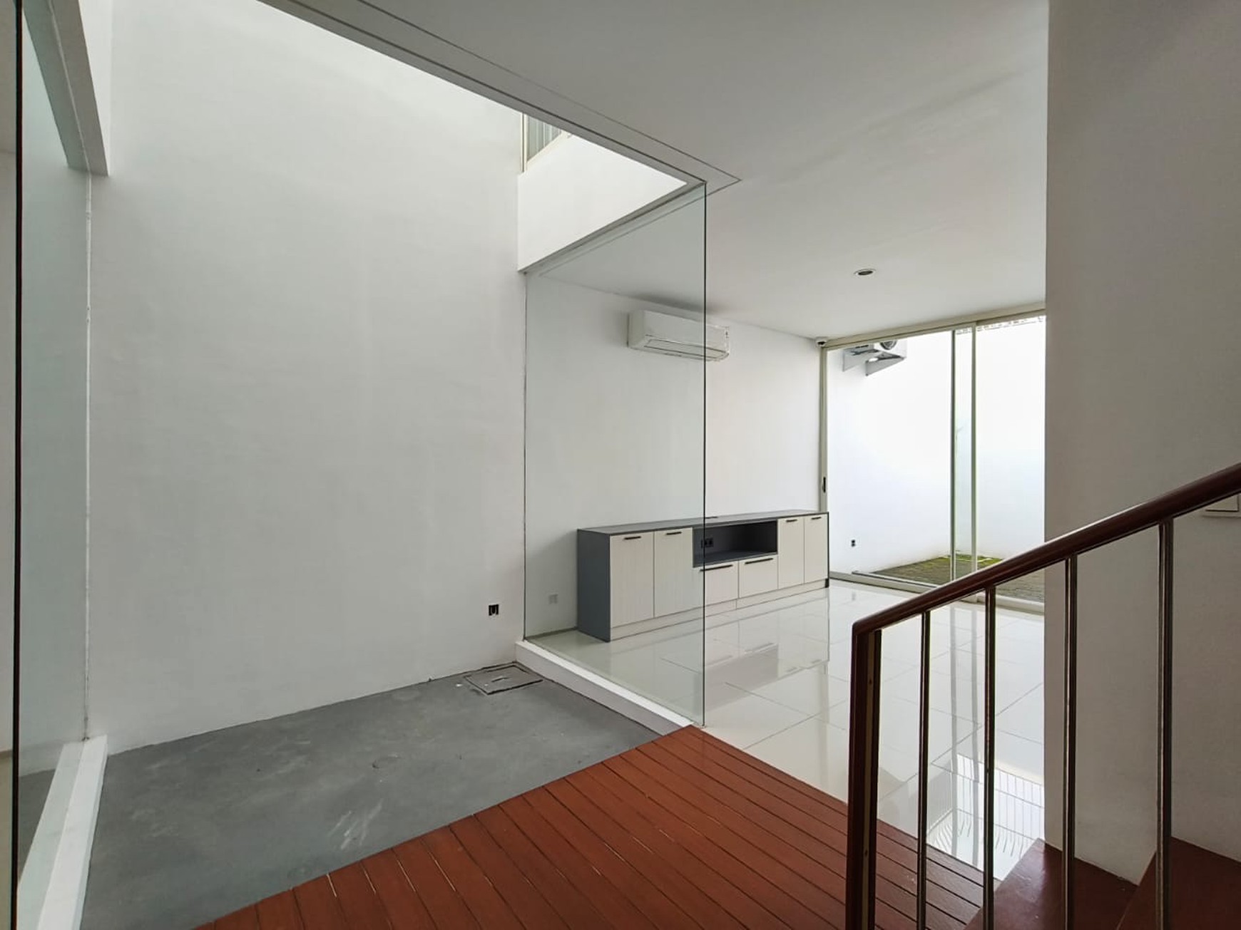 Murah Dijual Rumah Minimalis Somerset Citraland Surabaya