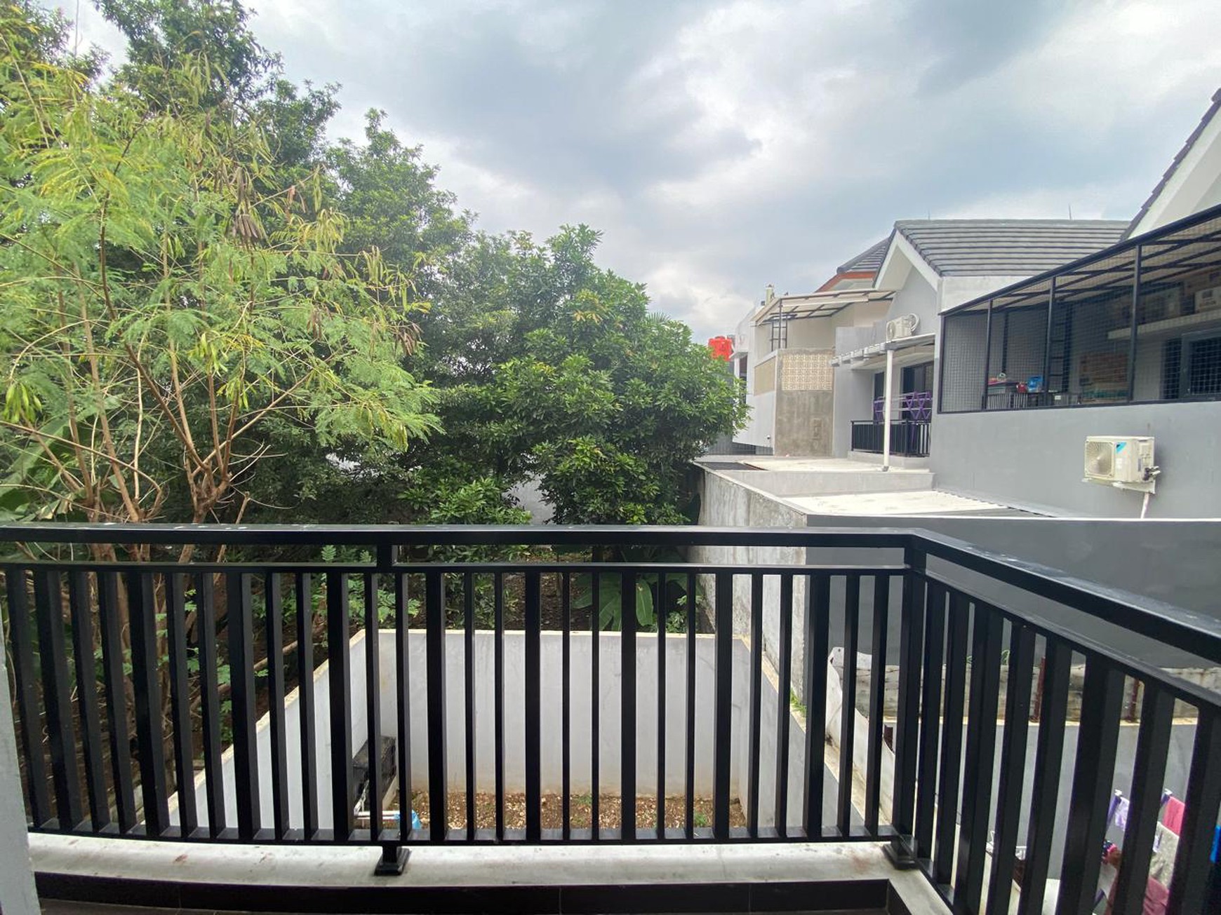 Rumah Baru Bergaya Scandinavian Bebas Banjir Di Jati Warna Bekasi