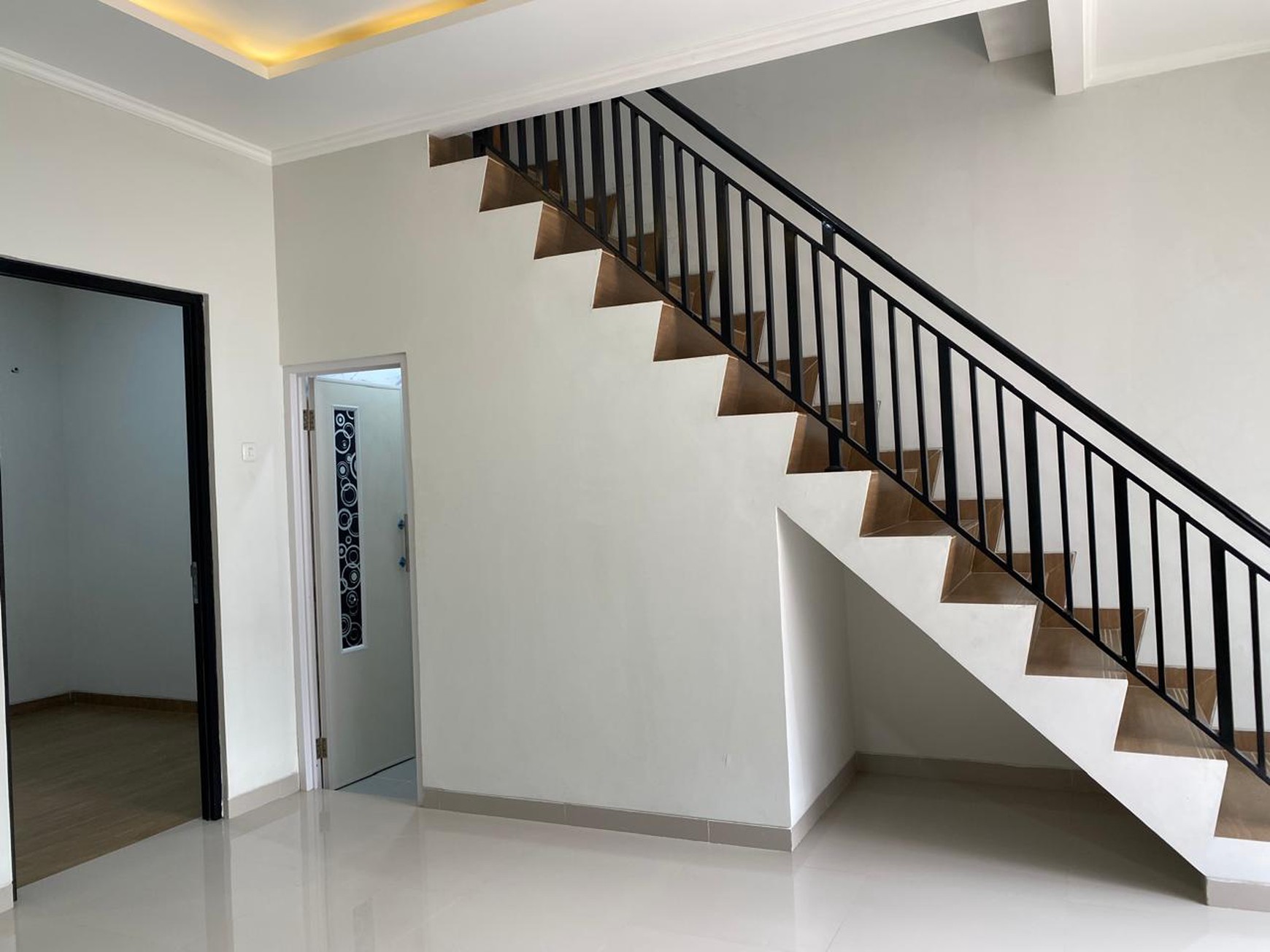 Rumah Baru Bergaya Scandinavian Bebas Banjir Di Jati Warna Bekasi