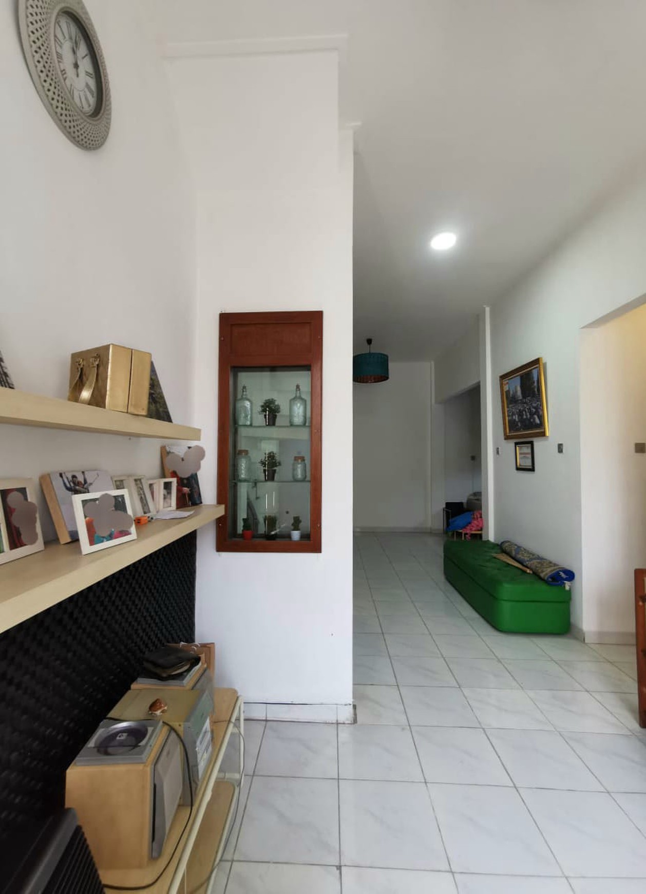 Rumah Bagus, bangunan terawat, siap huni dan bebas banjir di Bintaro Sektor 9