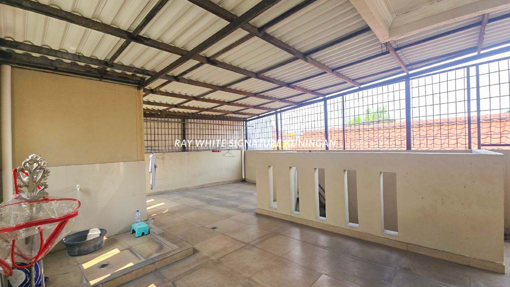 Rumah 2 Lantai Siap Huni Lokasi Elite di Jl Dwijaya II Kebayoran Baru
