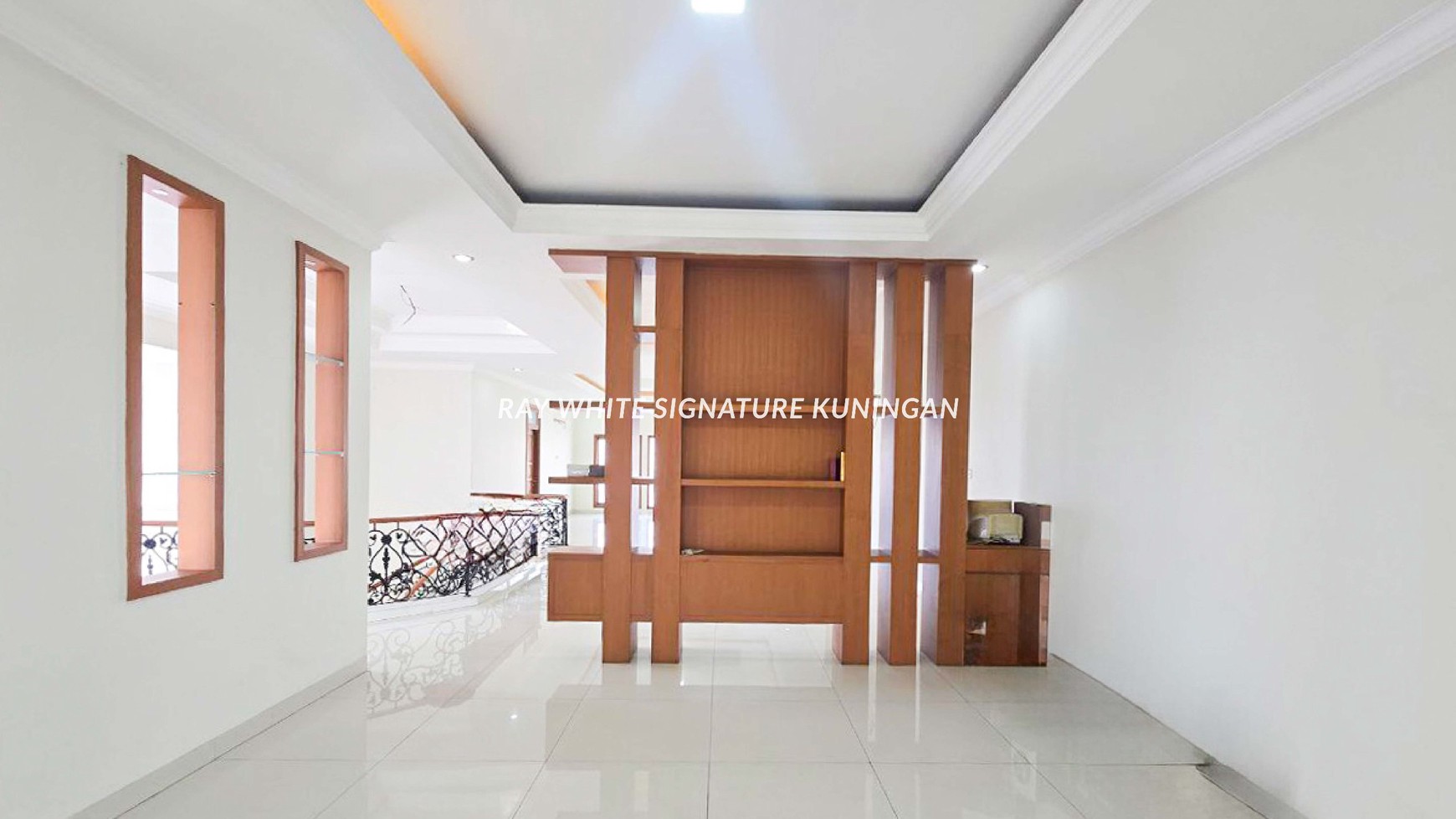 Rumah 2 Lantai Siap Huni Lokasi Elite di Jl Dwijaya II Kebayoran Baru
