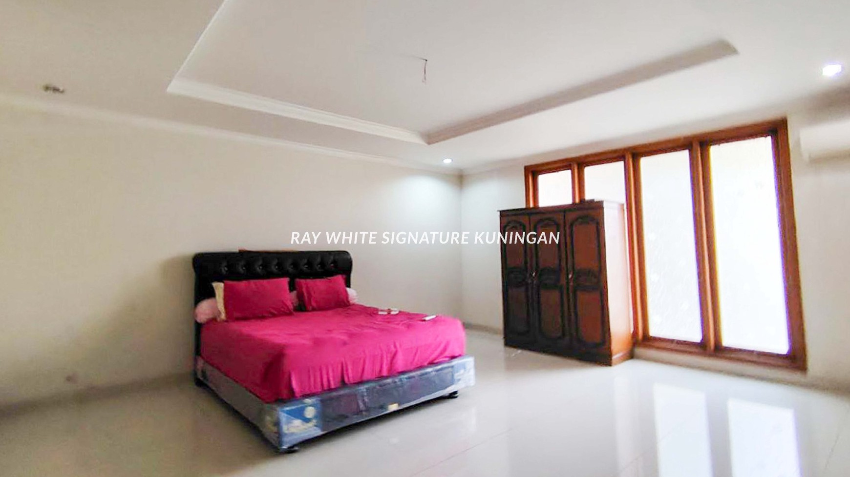 Rumah 2 Lantai Siap Huni Lokasi Elite di Jl Dwijaya II Kebayoran Baru