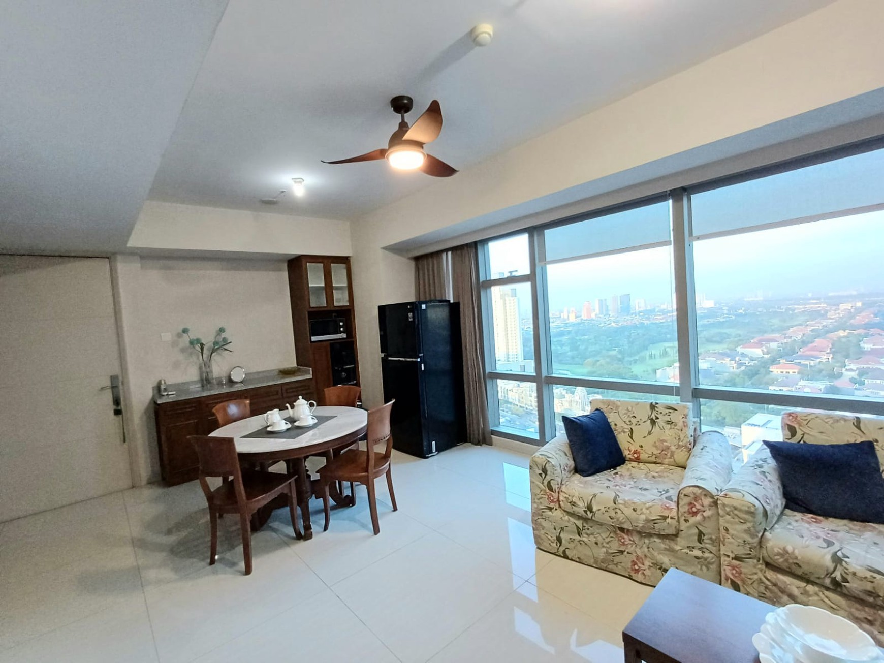 Dijual Apartemen LA Riz Mansion 3 Bedroom  Full Furnish Connect Pakuwon Mall