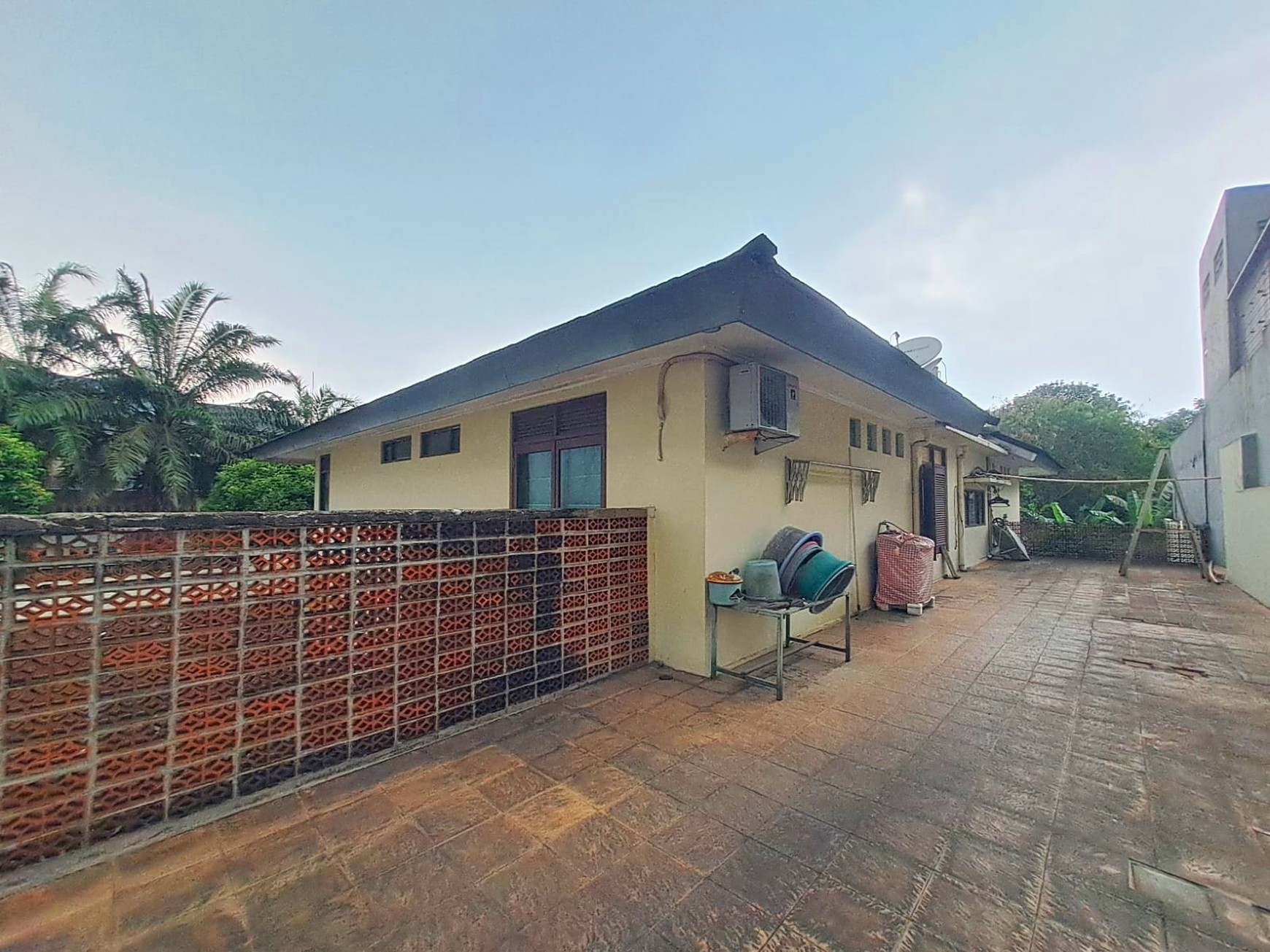 Rumah Mewah Style Modern di Lingkungan Nyaman CitraGrand Cibubur / A Luxury Modern House in CitraGrand Cibubur #ALDD