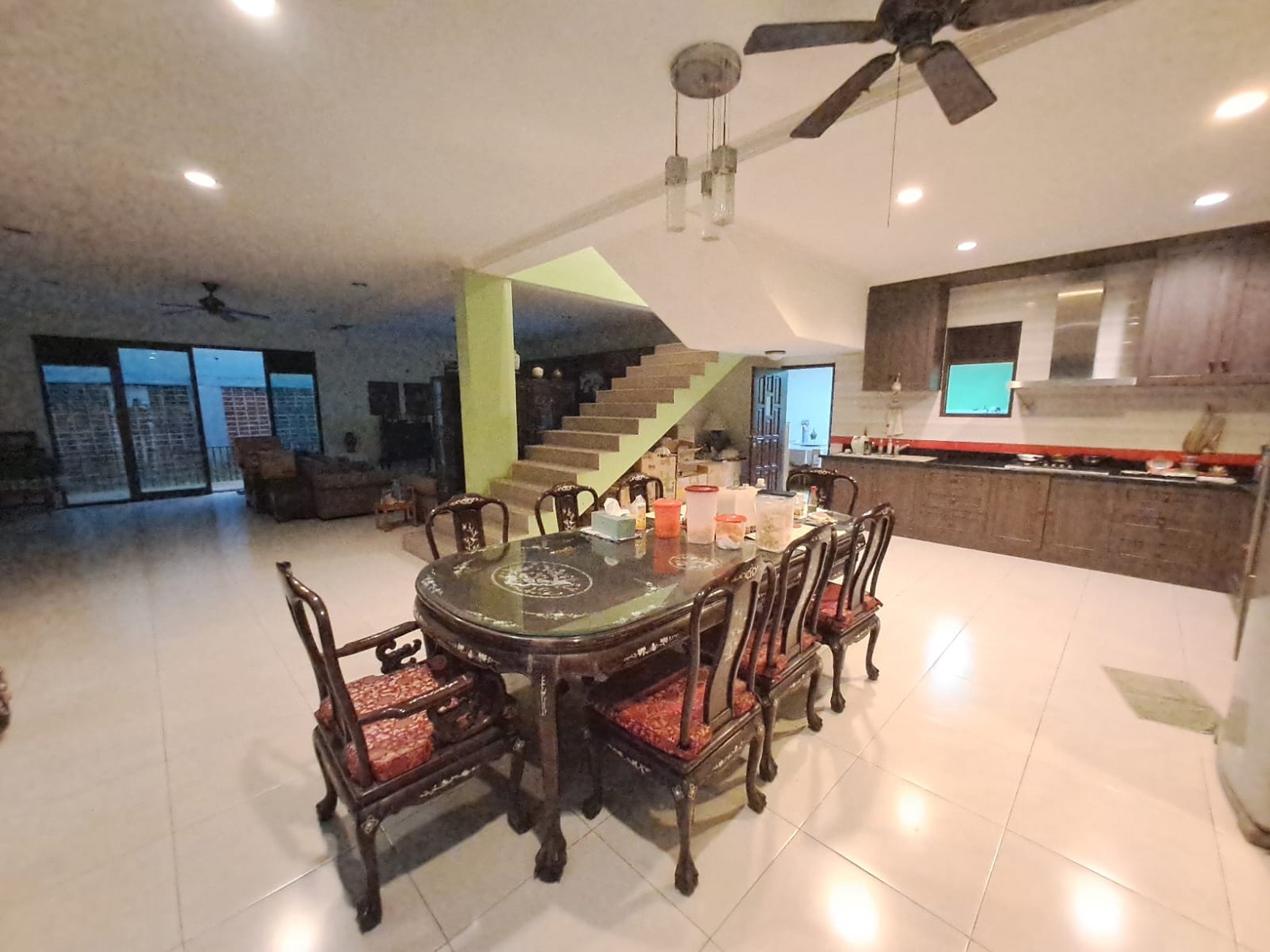 Rumah Mewah Style Modern di Lingkungan Nyaman CitraGrand Cibubur / A Luxury Modern House in CitraGrand Cibubur #ALDD