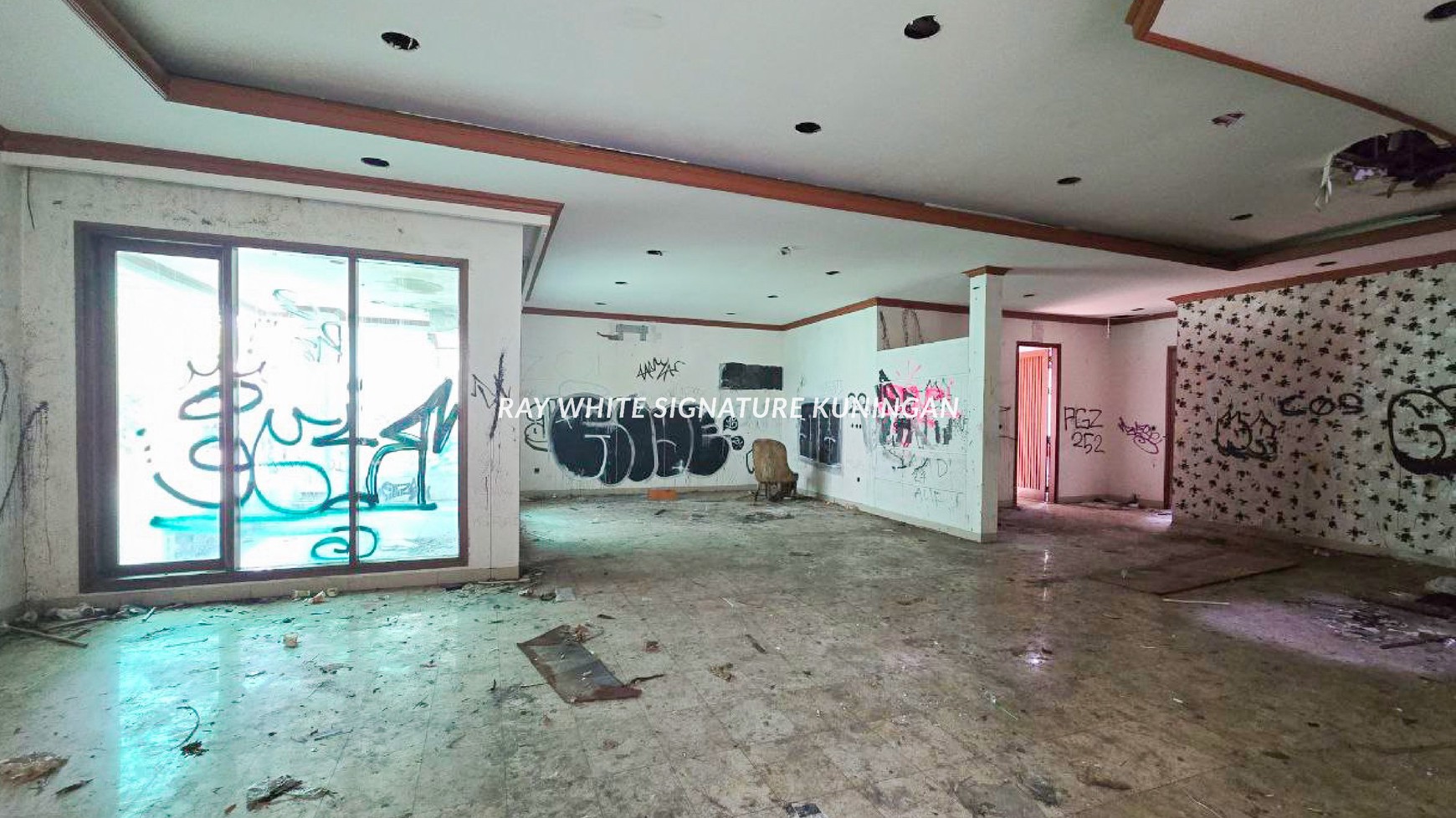 Rumah Tua Hitung Tanah di Jl Saraswati Buntu Kebayoran Baru