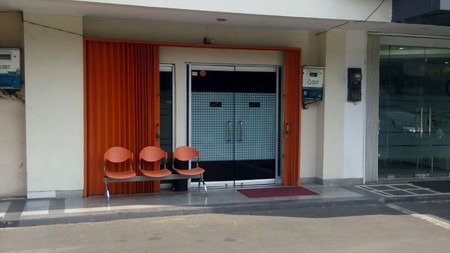 RUKO 4 Lantai + basemen di Komplek Ruko Sentra Arteri Mas, Arteri Pondok Indah Jakarta Selatan Lokasi strategis hadap jalan