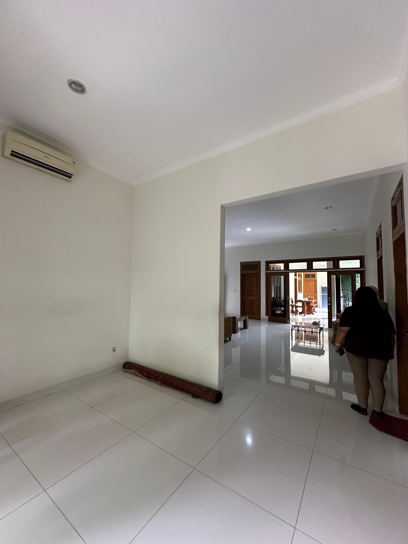 Dijual Rumah Minimalis 1,5 lantai di bilangan Permata Hijau Jakarta Selatan