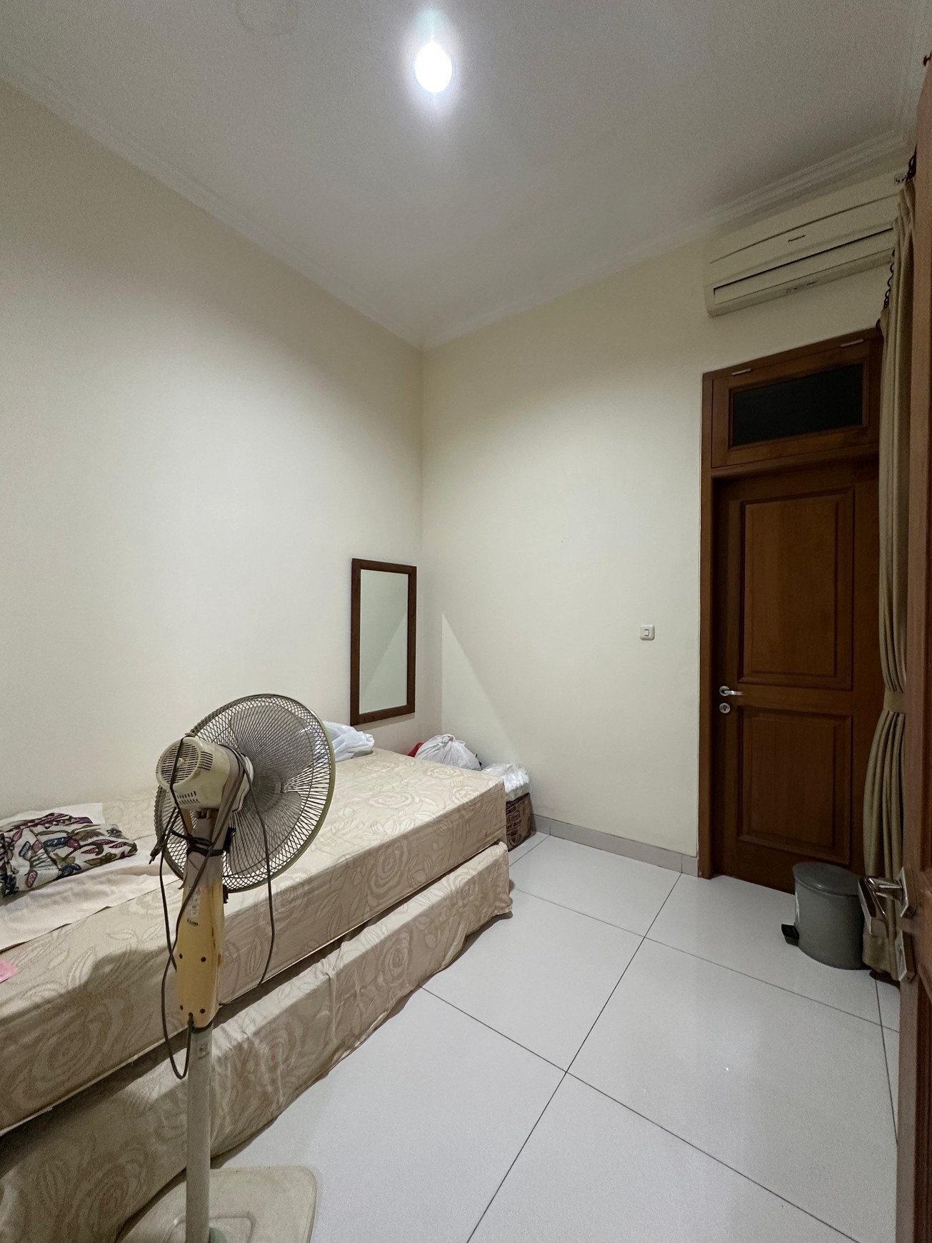 Dijual Rumah Minimalis 1,5 lantai di bilangan Permata Hijau Jakarta Selatan