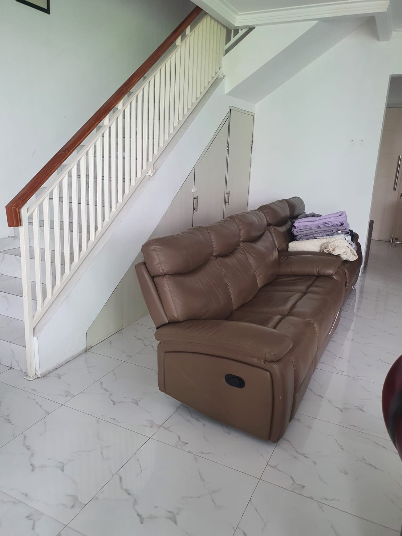 RUMAH CANTIK BOULEVARD DI LEGENDA WISATA HARGA NEGO