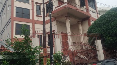 Gedung Bagus untuk Kost Jl. Kramat Lontar Jakarta Pusat