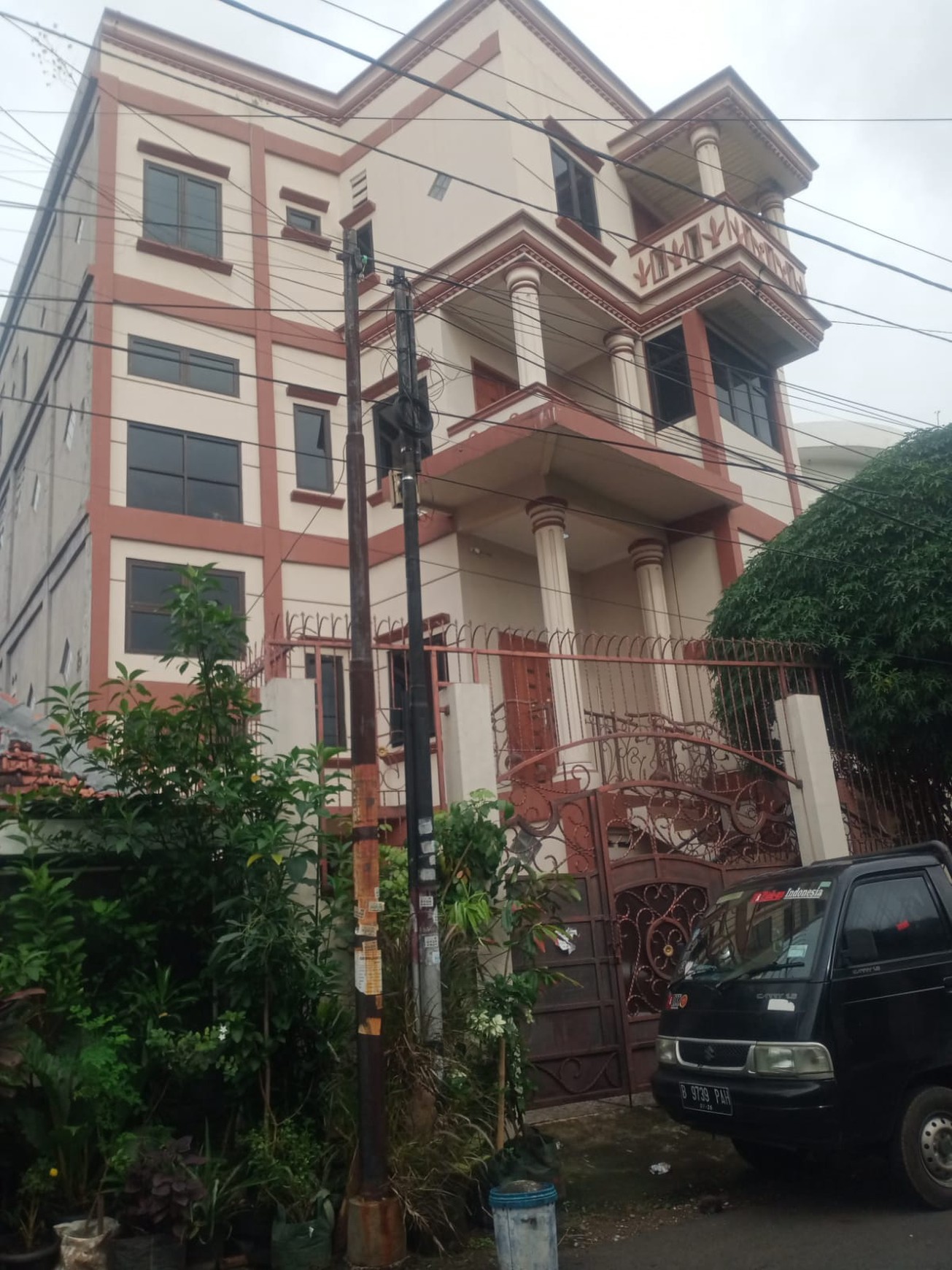 Gedung Bagus untuk Kost Jl. Kramat Lontar Jakarta Pusat