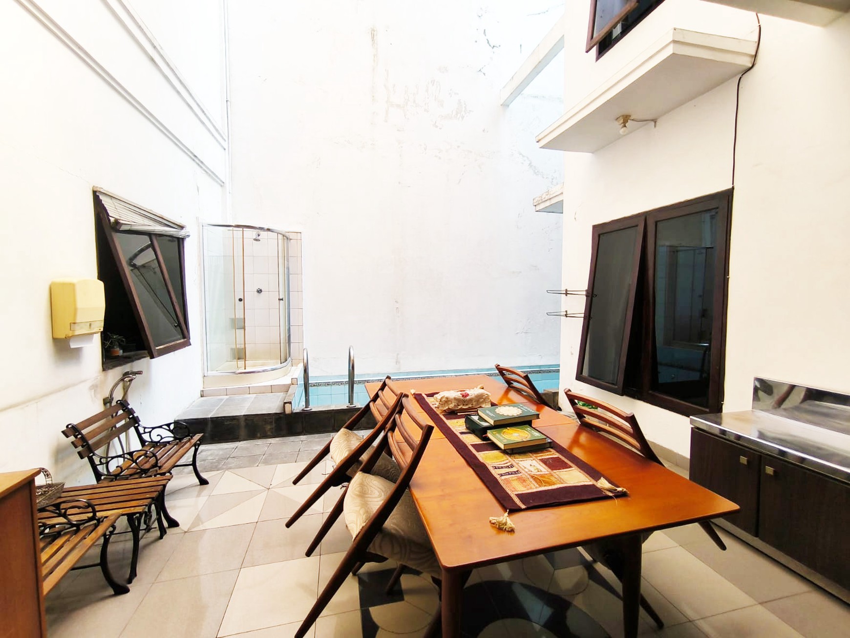 DIJUAL RUMAH JALAN CIASEM KEBAYORAN BARU JAKARTA SELATAN