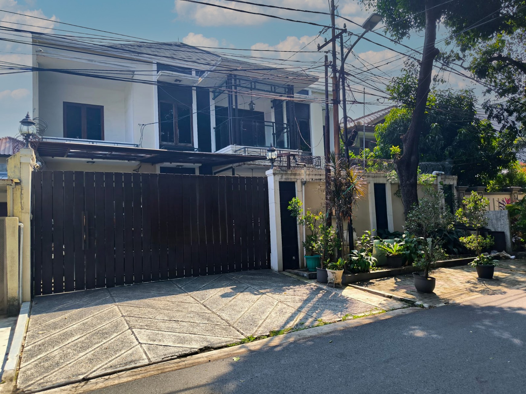DIJUAL RUMAH JALAN CIASEM KEBAYORAN BARU JAKARTA SELATAN