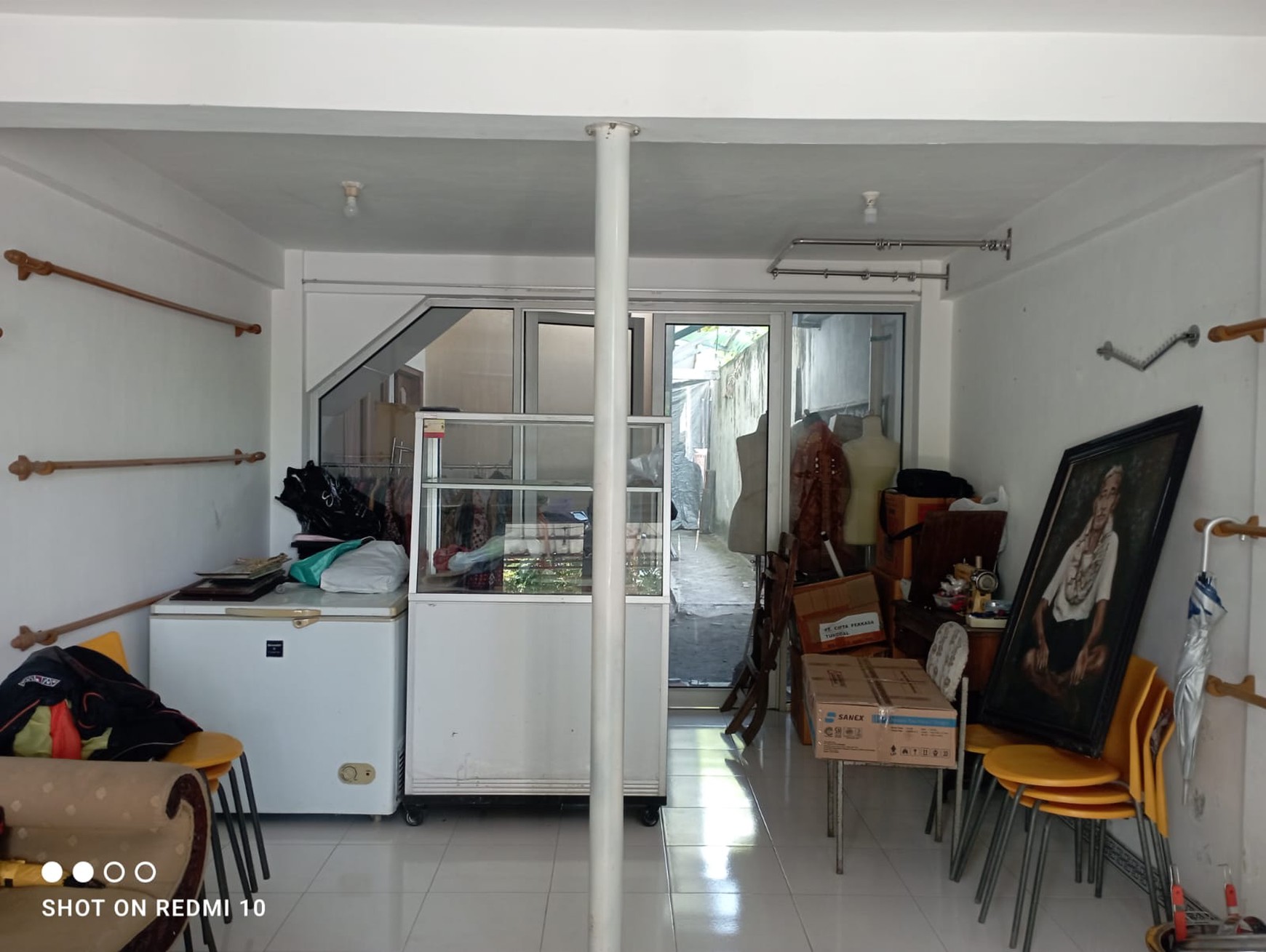 Rumah Semi Furnish 438 Meter Persegi, Lokasi Dekat Kampus ISI, Panggungharjo, Sewon, Bantul