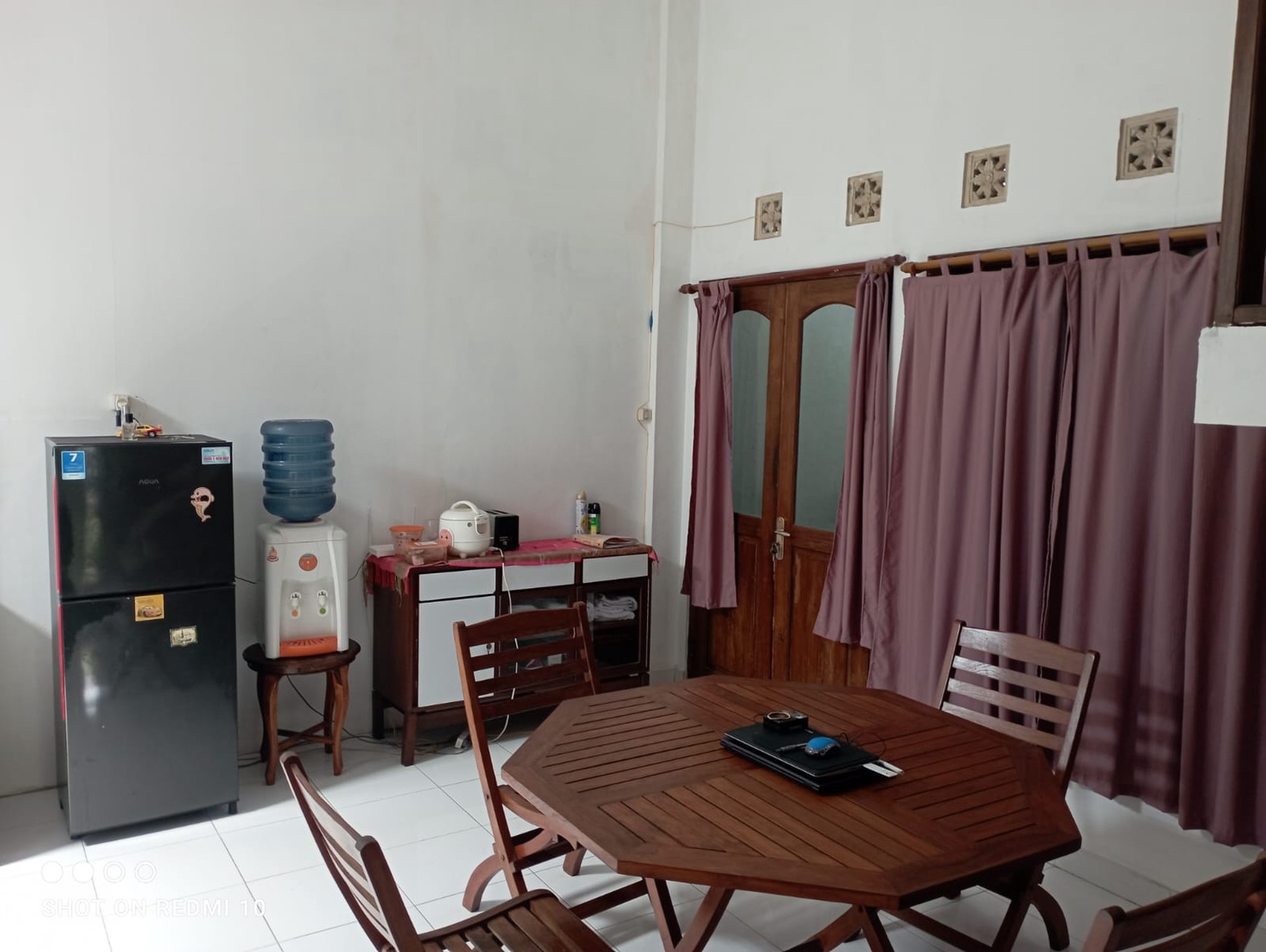 Rumah Semi Furnish 438 Meter Persegi, Lokasi Dekat Kampus ISI, Panggungharjo, Sewon, Bantul