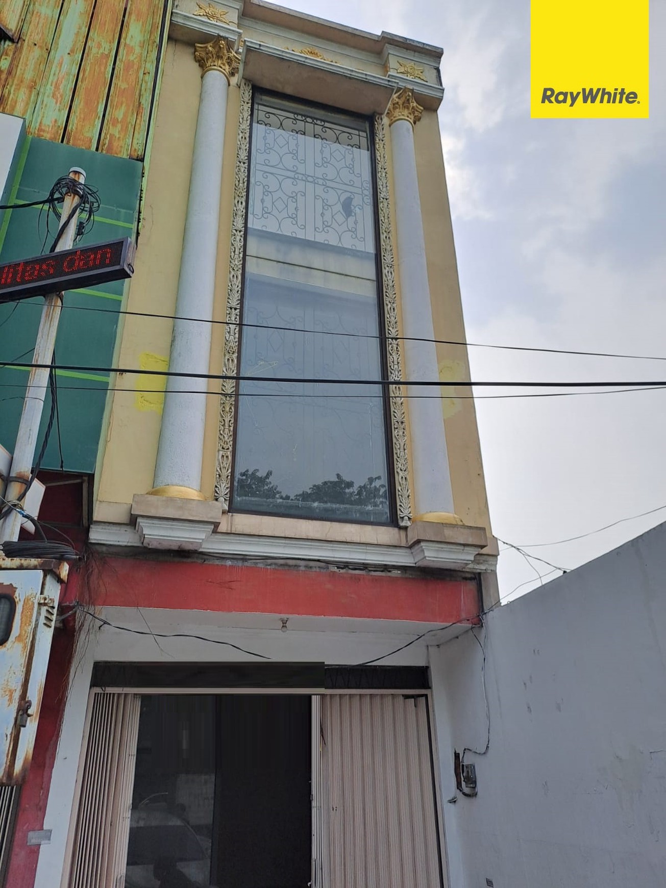Disewakan Ruko 2,5 lantai di Nol Jalan Raya Manyar Surabaya