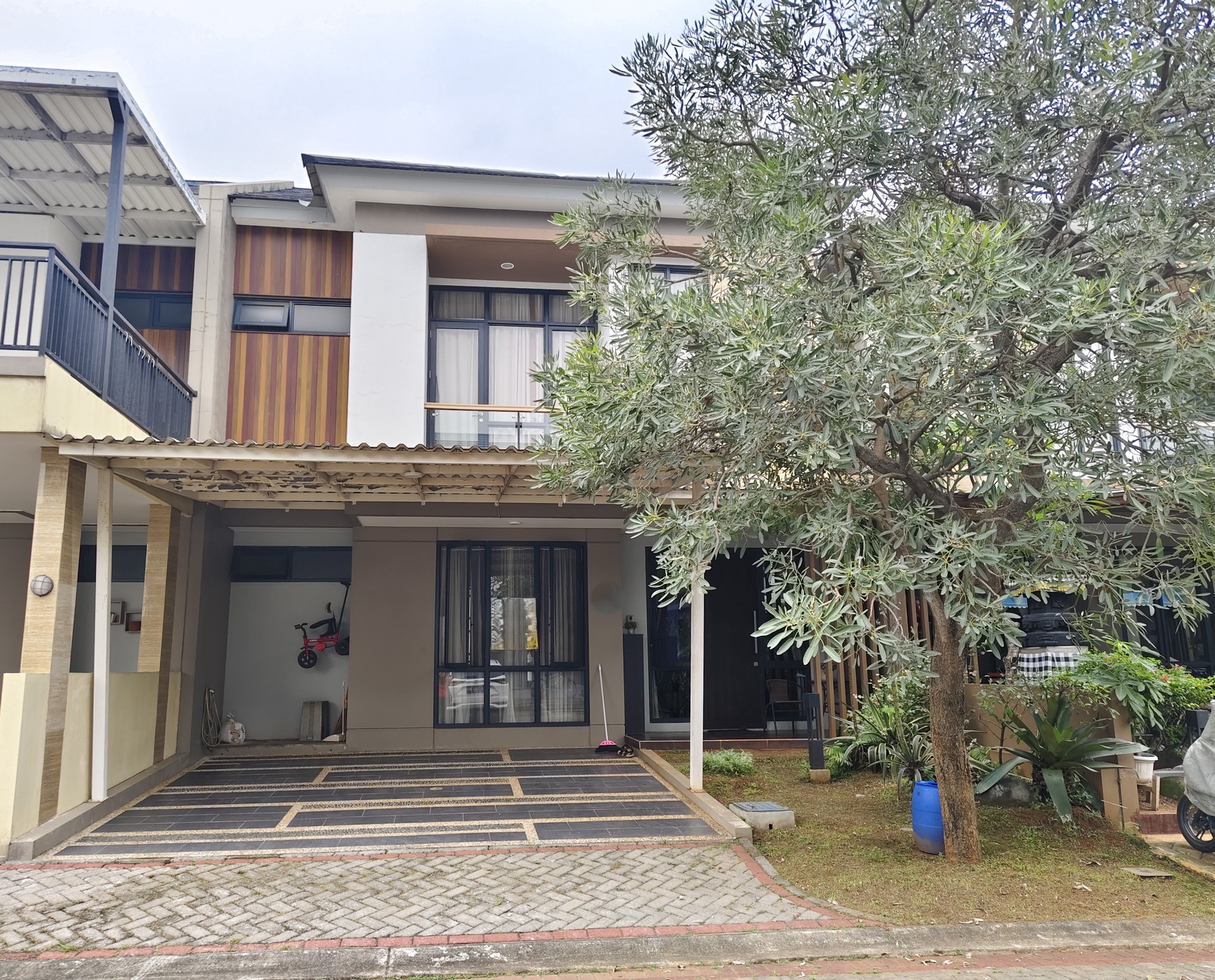 Rumah Mewah Baru Kota wisata