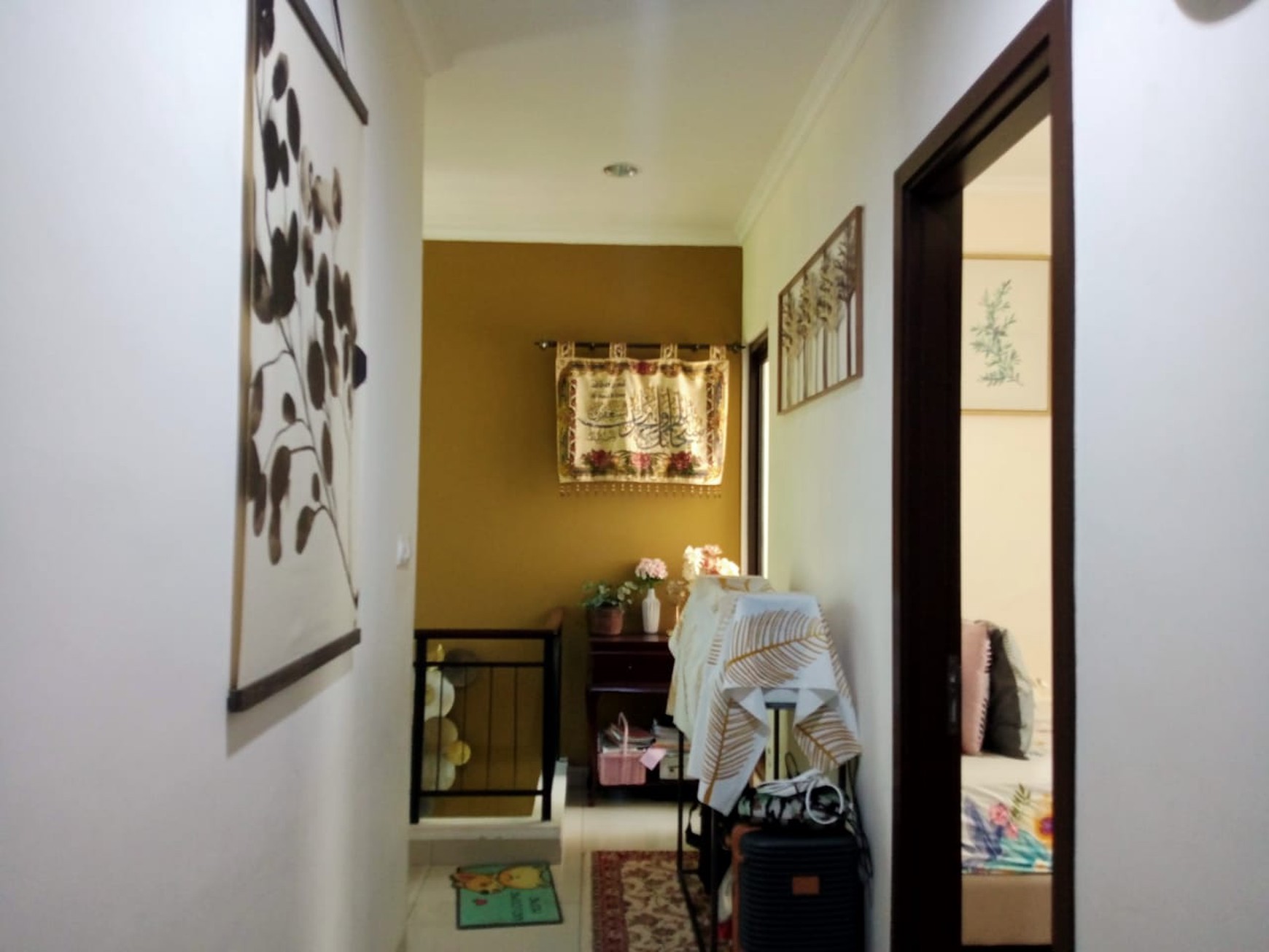 Dijual Rumah Asri Semi Furnished di Cluster Cynthia Summarecon