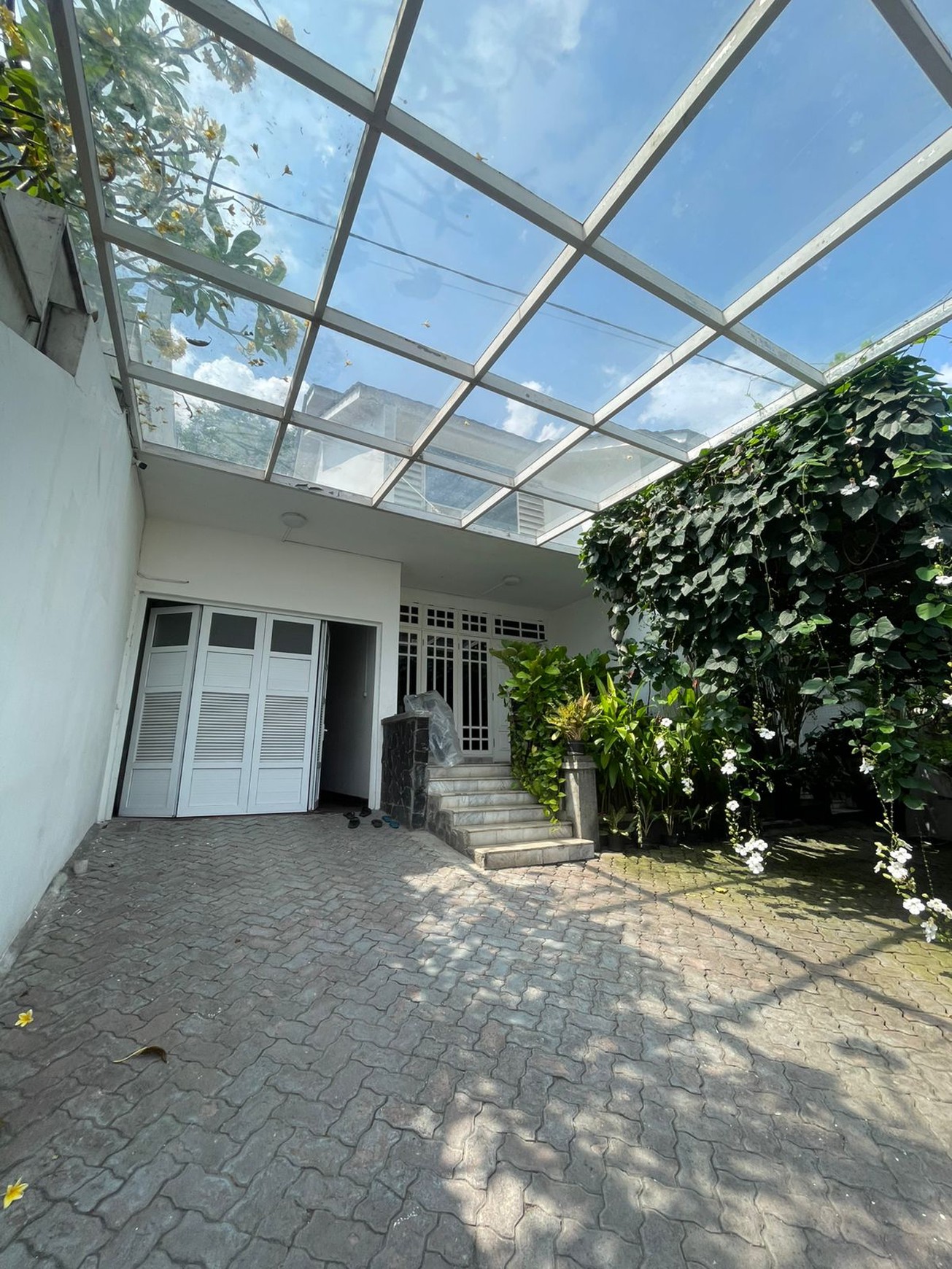 RUMAH DISEWA JALAN CIBULAN KEBAYORAN BARU JAKARTA SELATAN