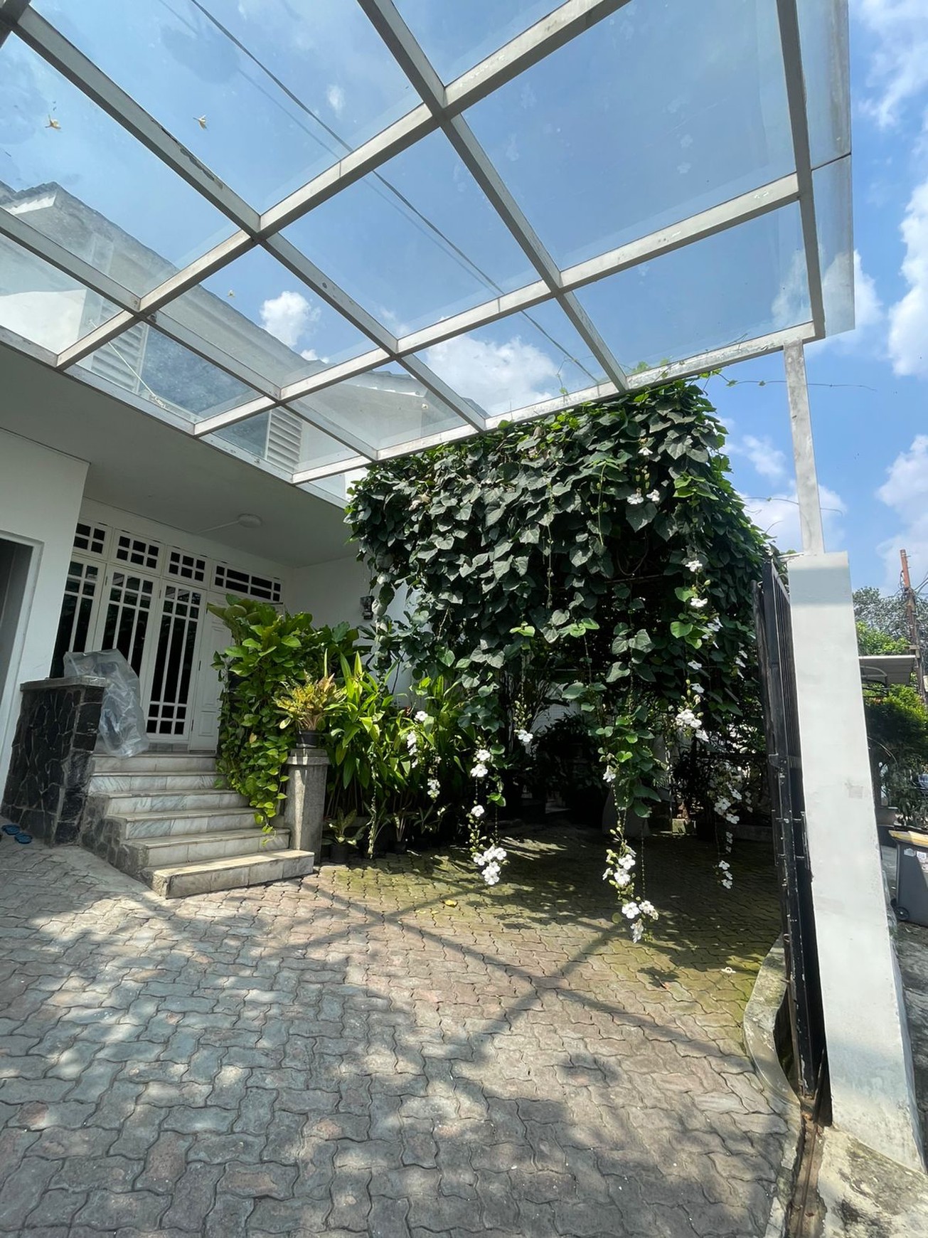 RUMAH DISEWA JALAN CIBULAN KEBAYORAN BARU JAKARTA SELATAN