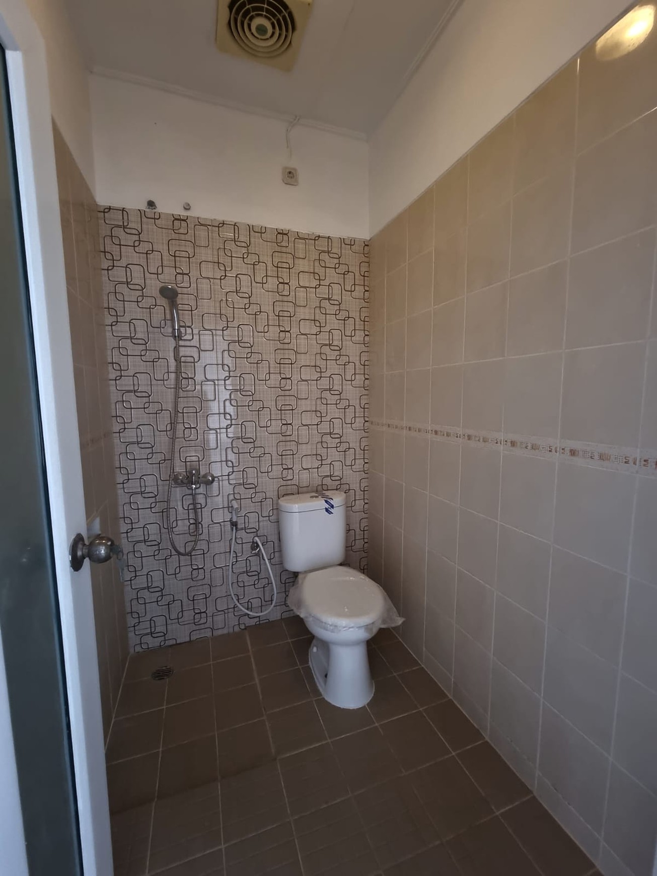 Rumah Minimalis Siap Huni di Cluster Emerald Town House, Bintaro Jaya, Sektor 9