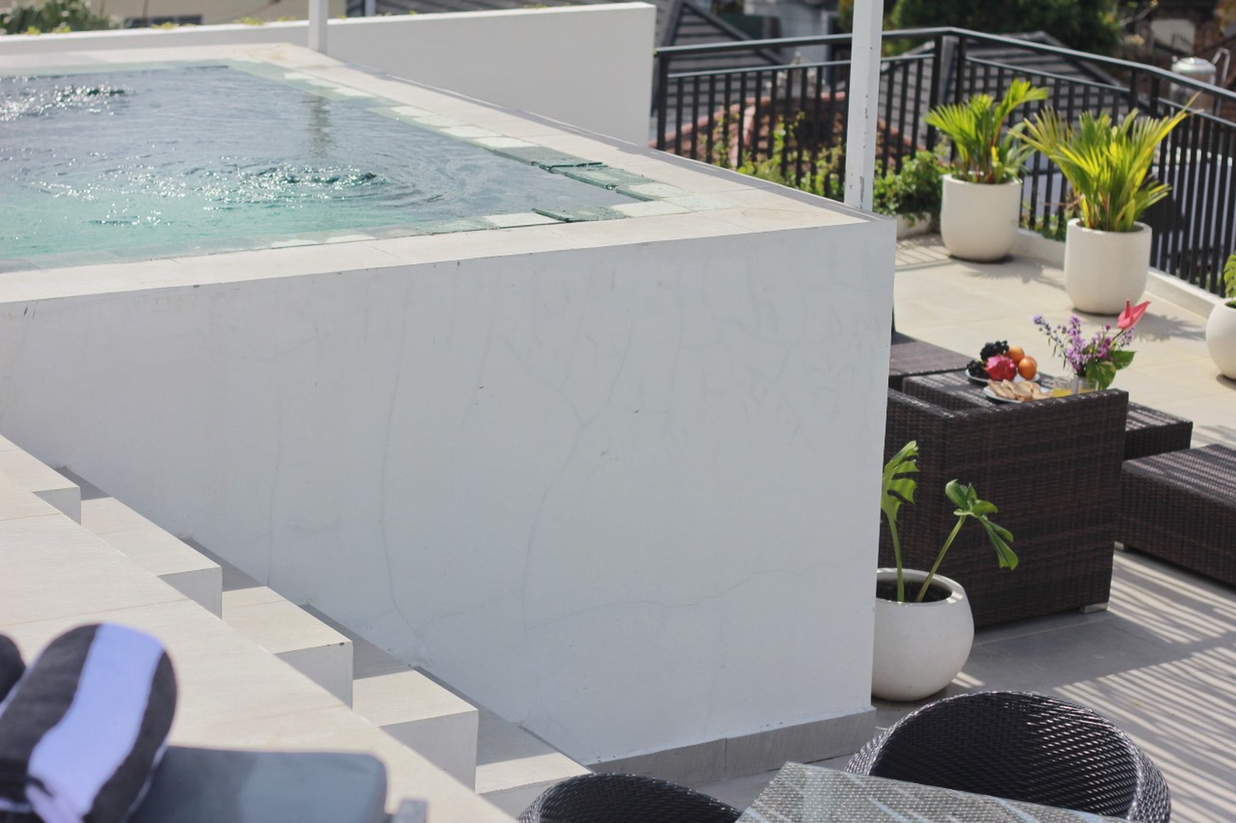 Leasehold - Contemporary 2-Bedroom Villa in Umalas with Rooftop Pool and Scenic Views
