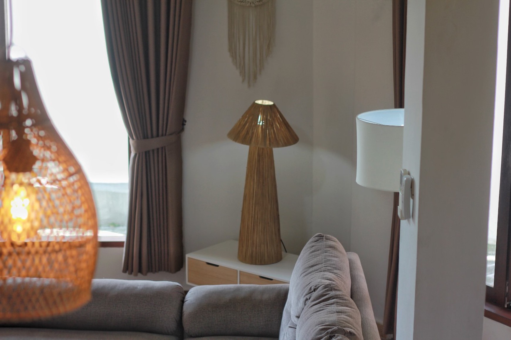 Leasehold - Contemporary 2-Bedroom Villa in Umalas with Rooftop Pool and Scenic Views