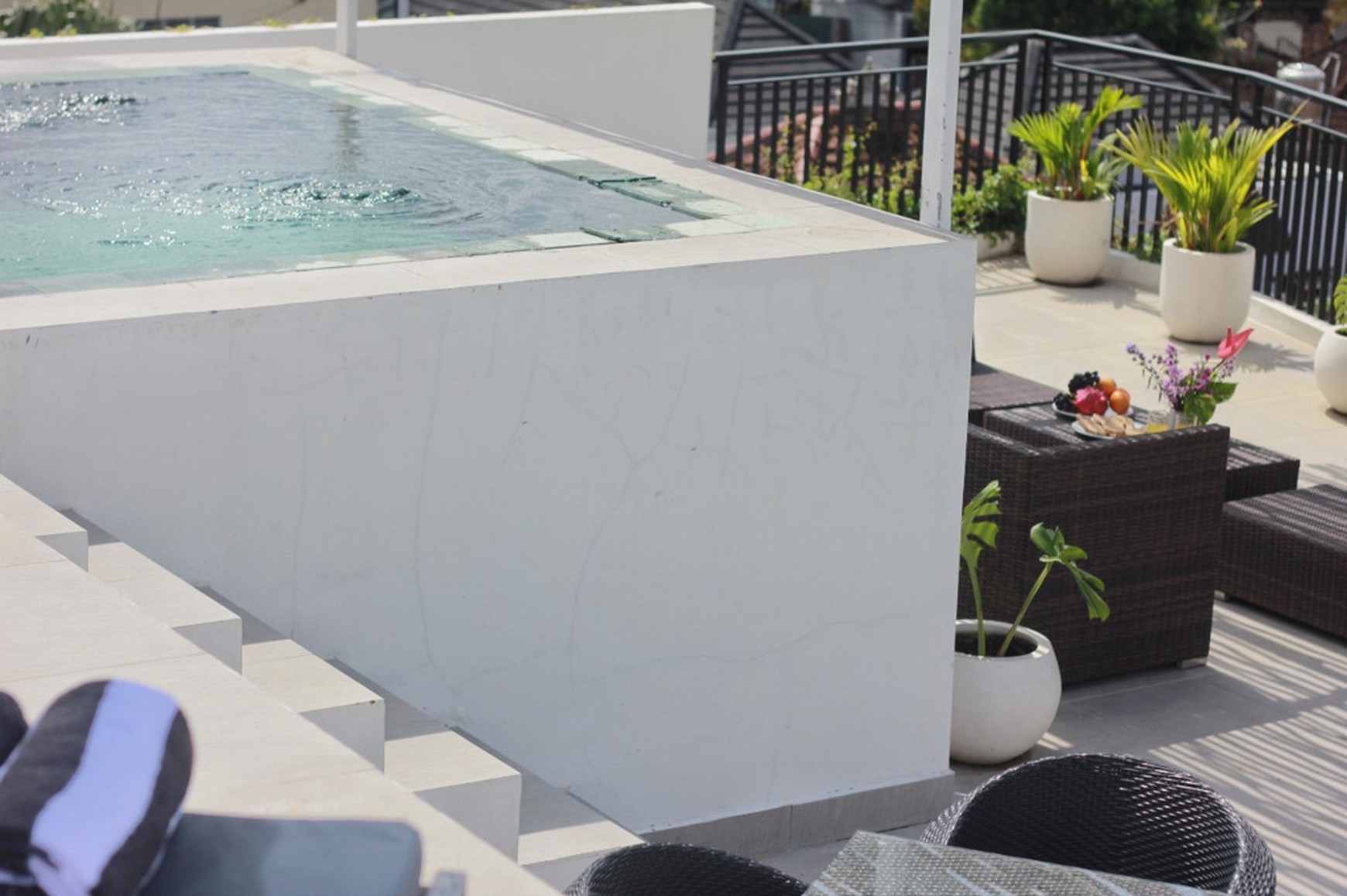 Leasehold - Contemporary 2-Bedroom Villa in Umalas with Rooftop Pool and Scenic Views