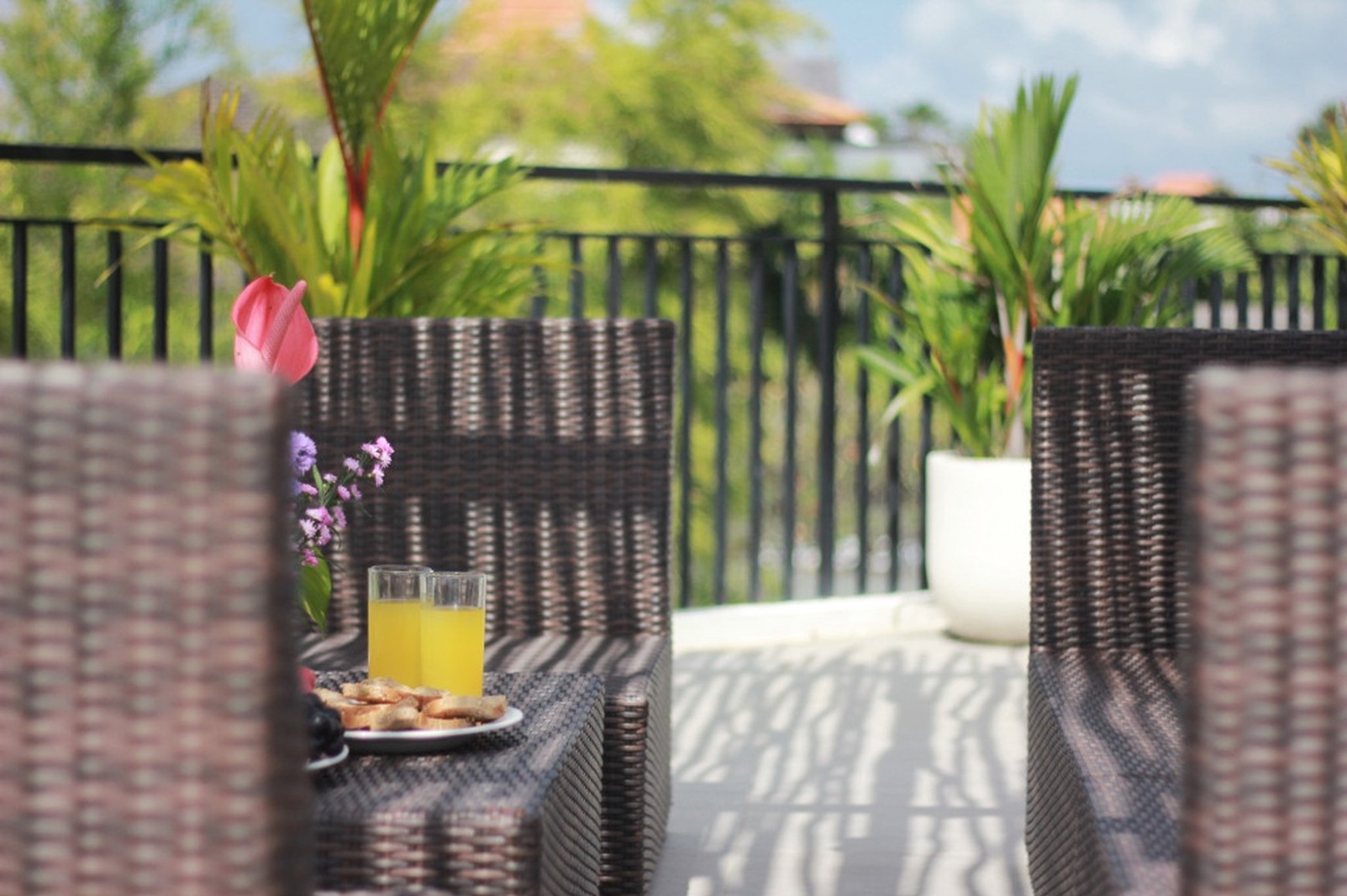 Leasehold - Contemporary 2-Bedroom Villa in Umalas with Rooftop Pool and Scenic Views